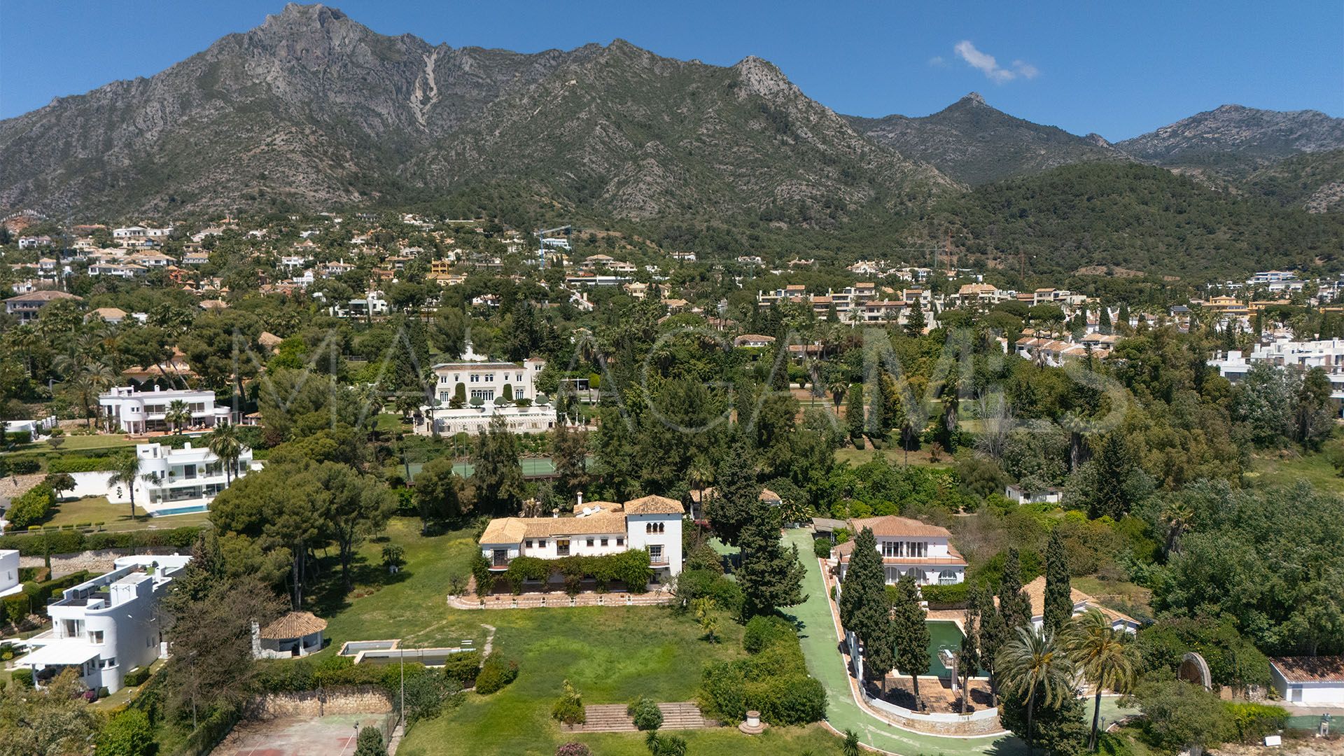 For sale plot in Cascada de Camojan