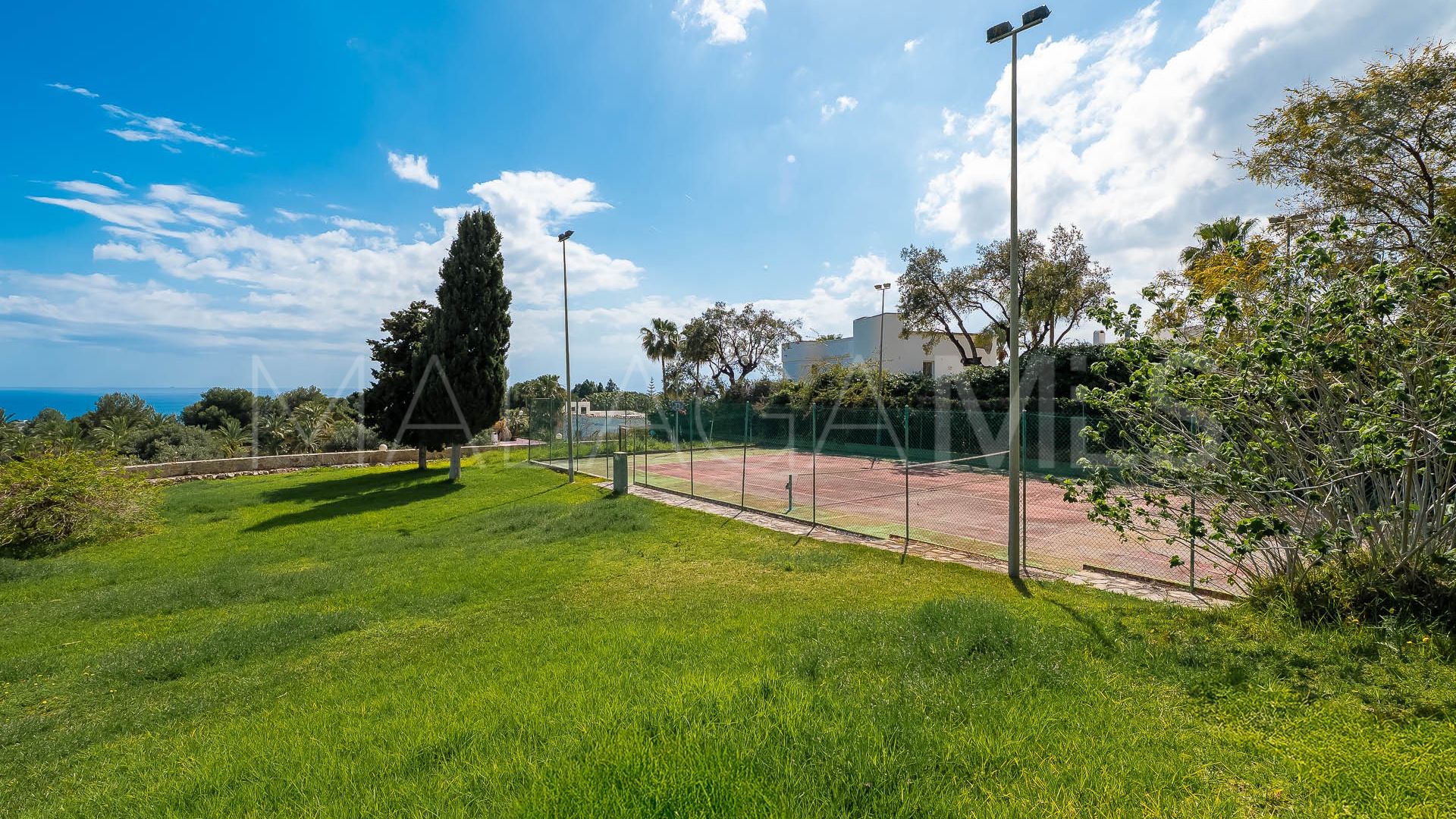 For sale plot in Cascada de Camojan