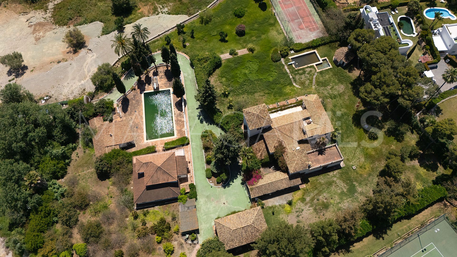 For sale plot in Cascada de Camojan