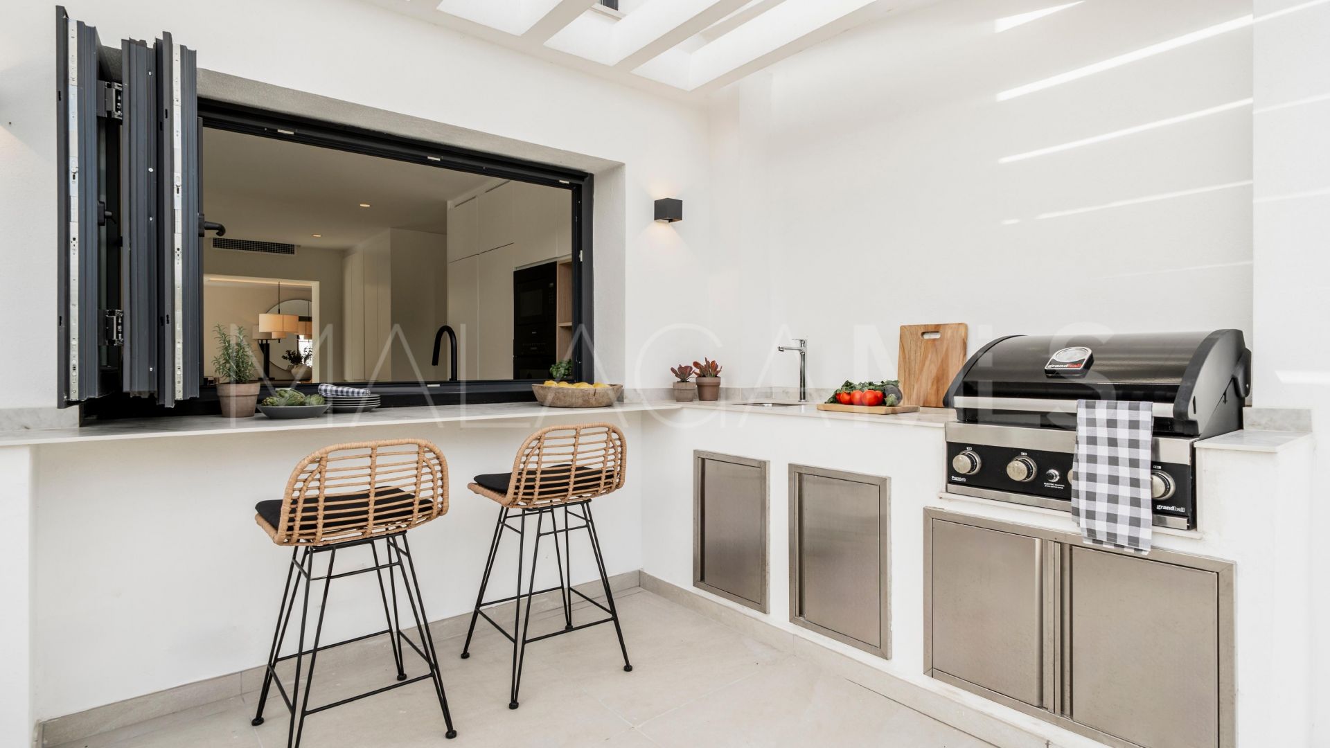 Villa for sale in San Pedro Playa