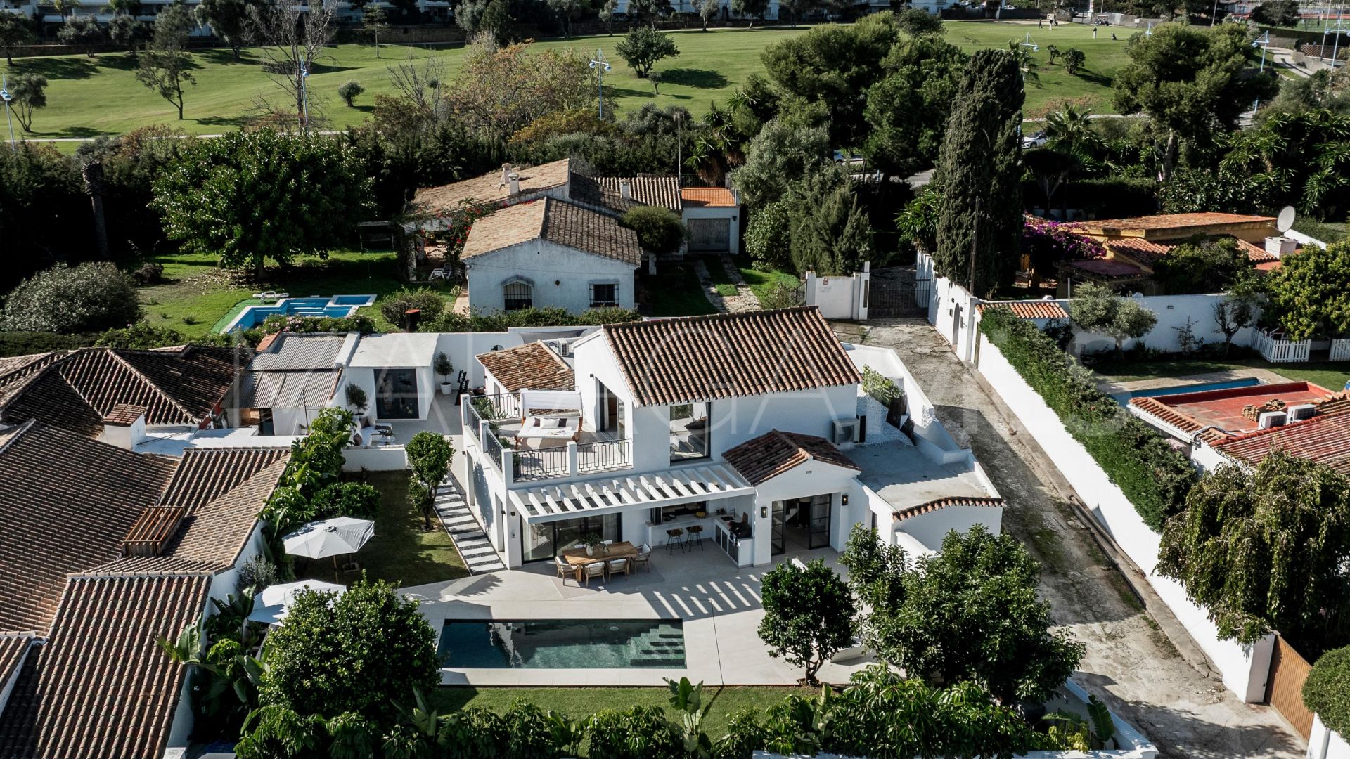 Villa for sale in San Pedro Playa