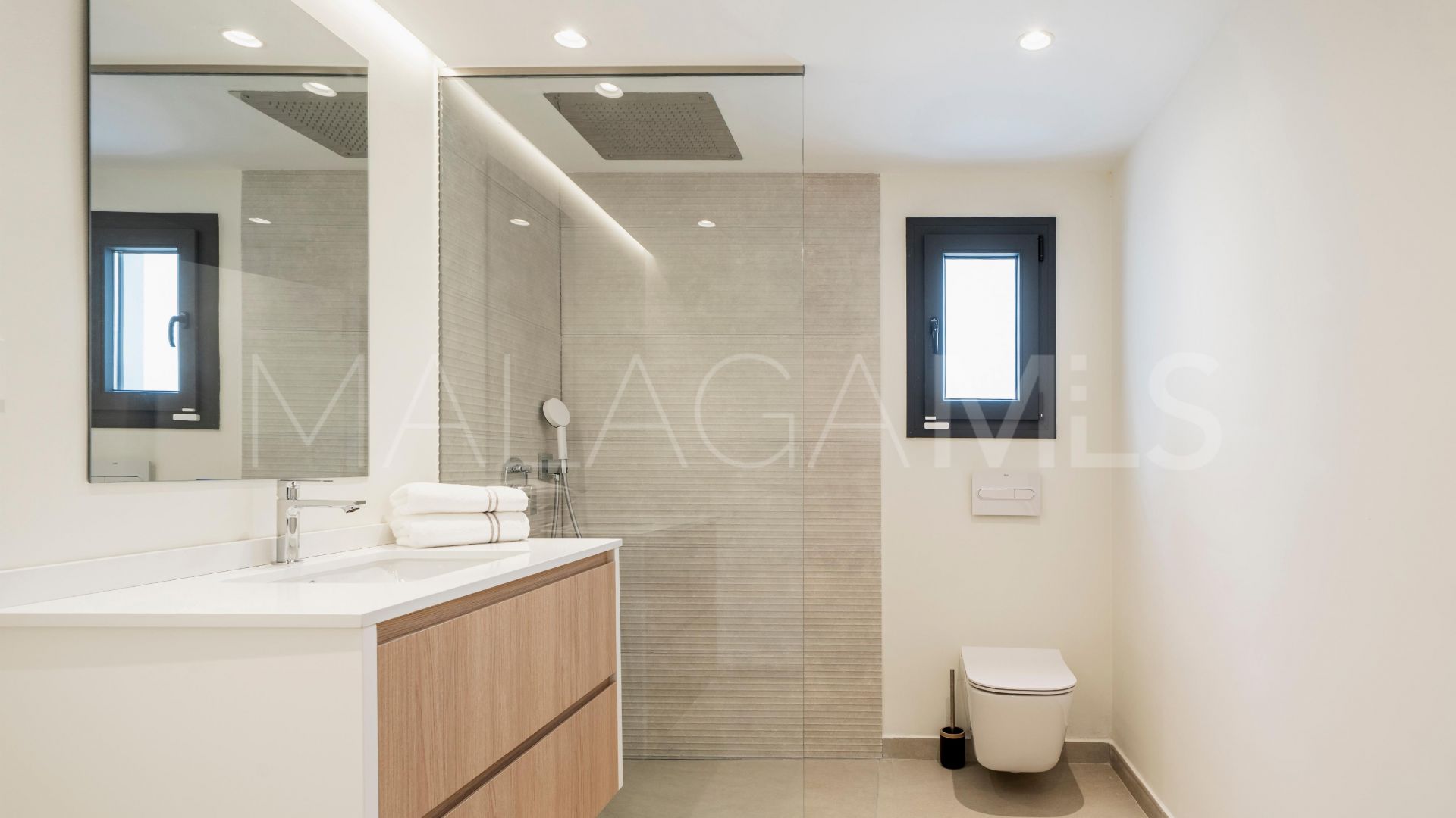 Villa for sale in San Pedro Playa