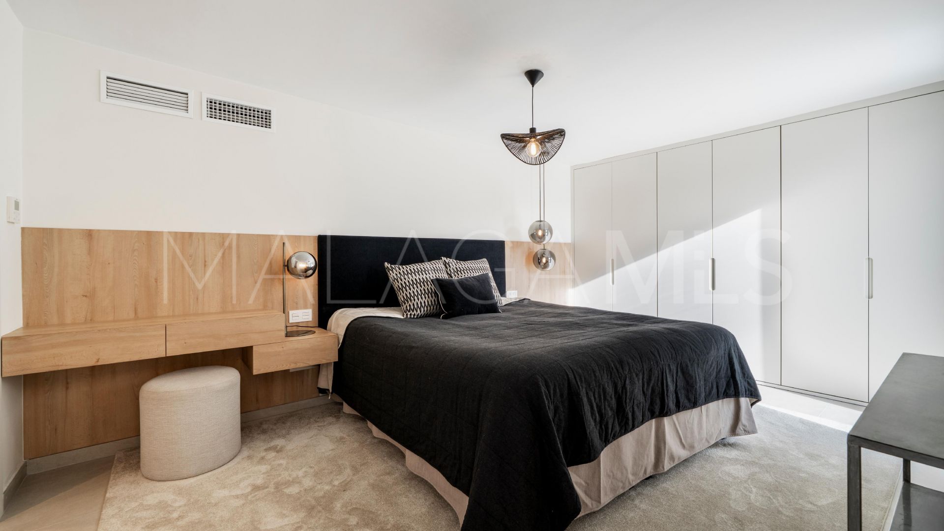 Villa for sale in San Pedro Playa