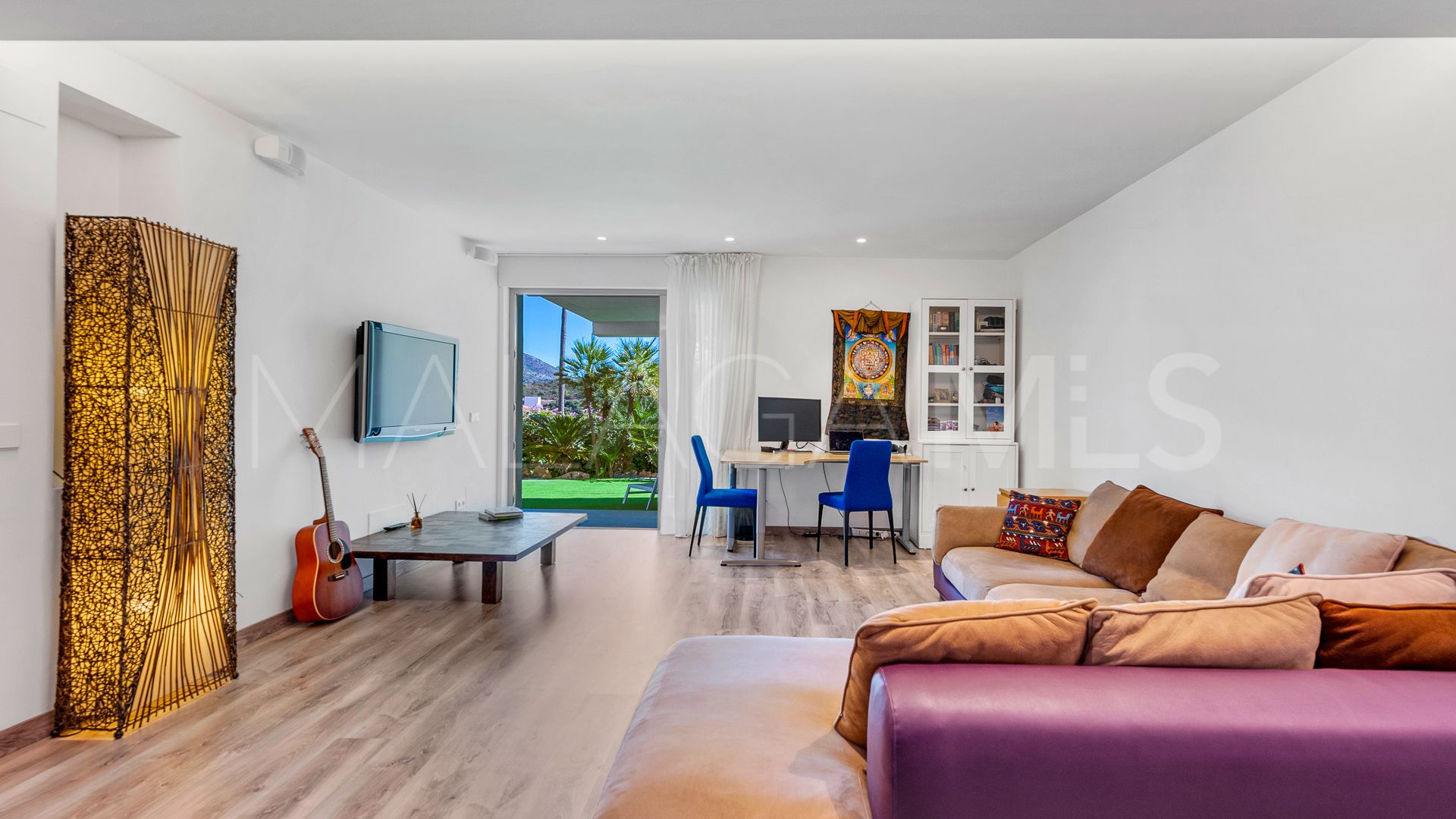 Villa for sale in Nueva Andalucia