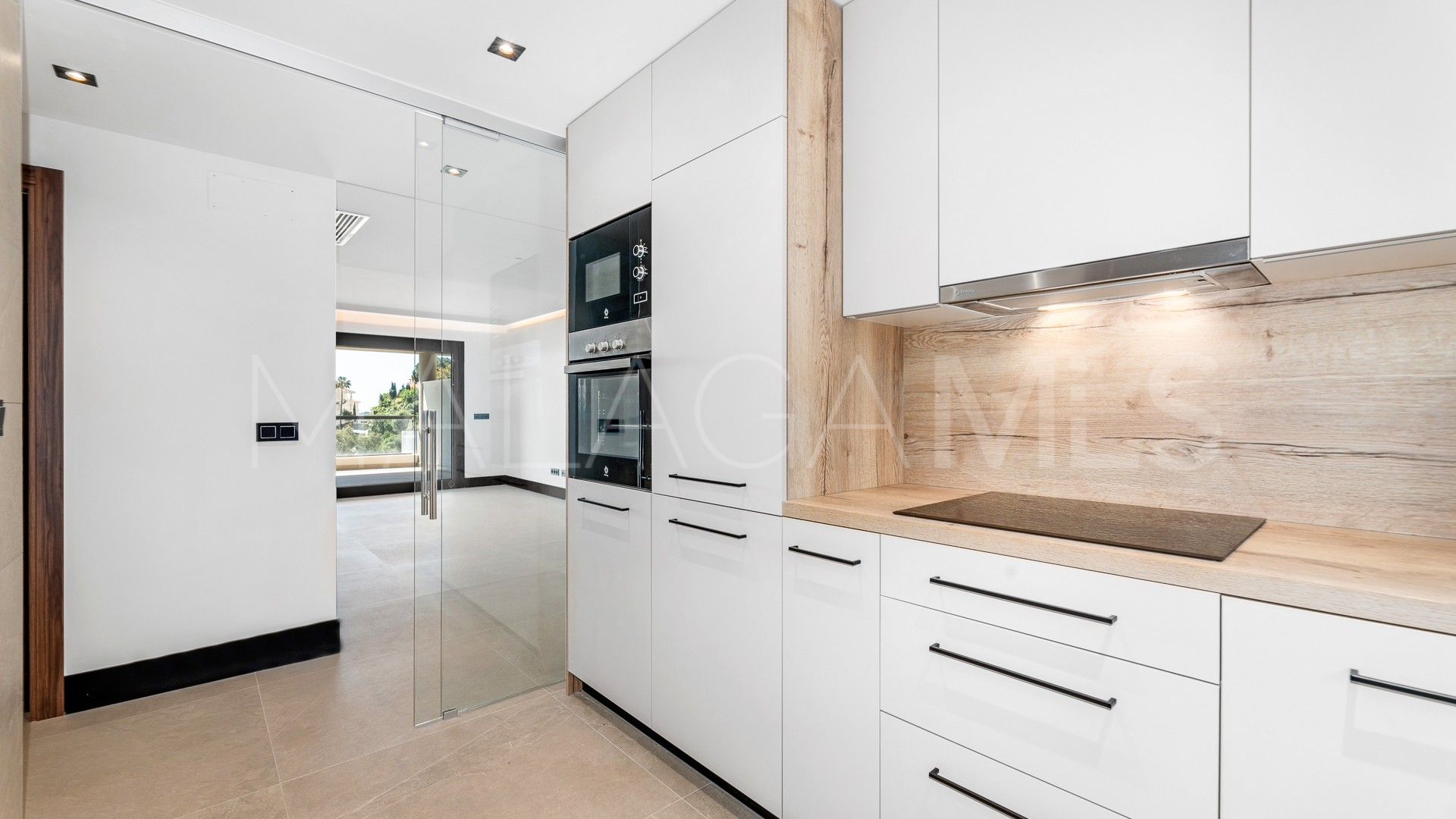 Nueva Andalucia, apartamento de 2 bedrooms for sale