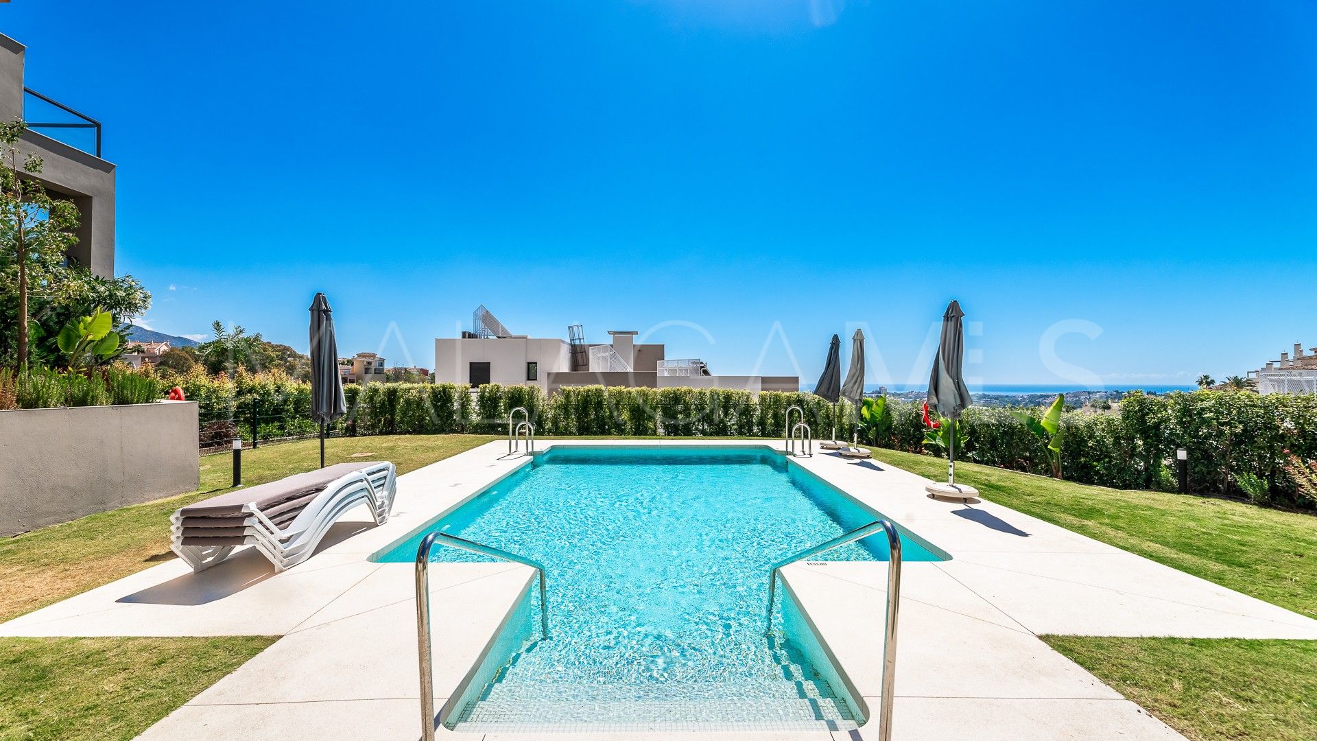 Nueva Andalucia, apartamento de 2 bedrooms for sale