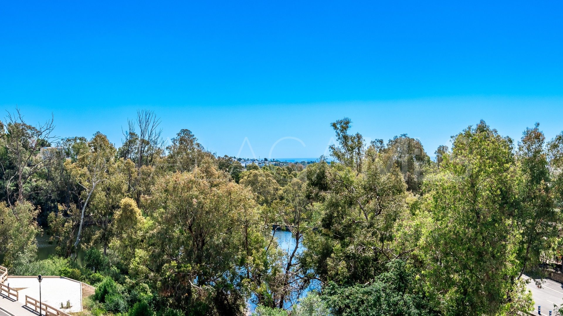 Nueva Andalucia, apartamento de 2 bedrooms for sale