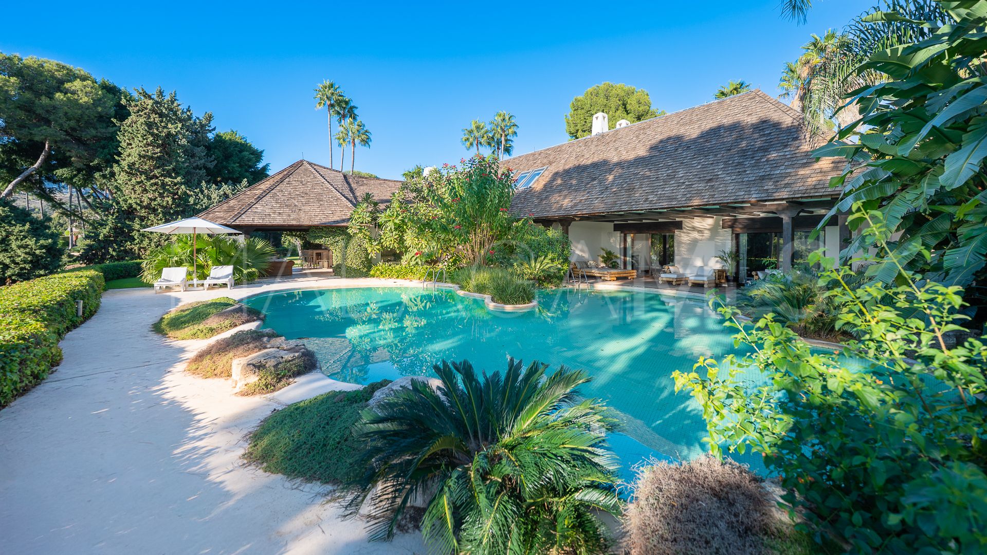 Villa de 6 bedrooms a la venta in Rio Real