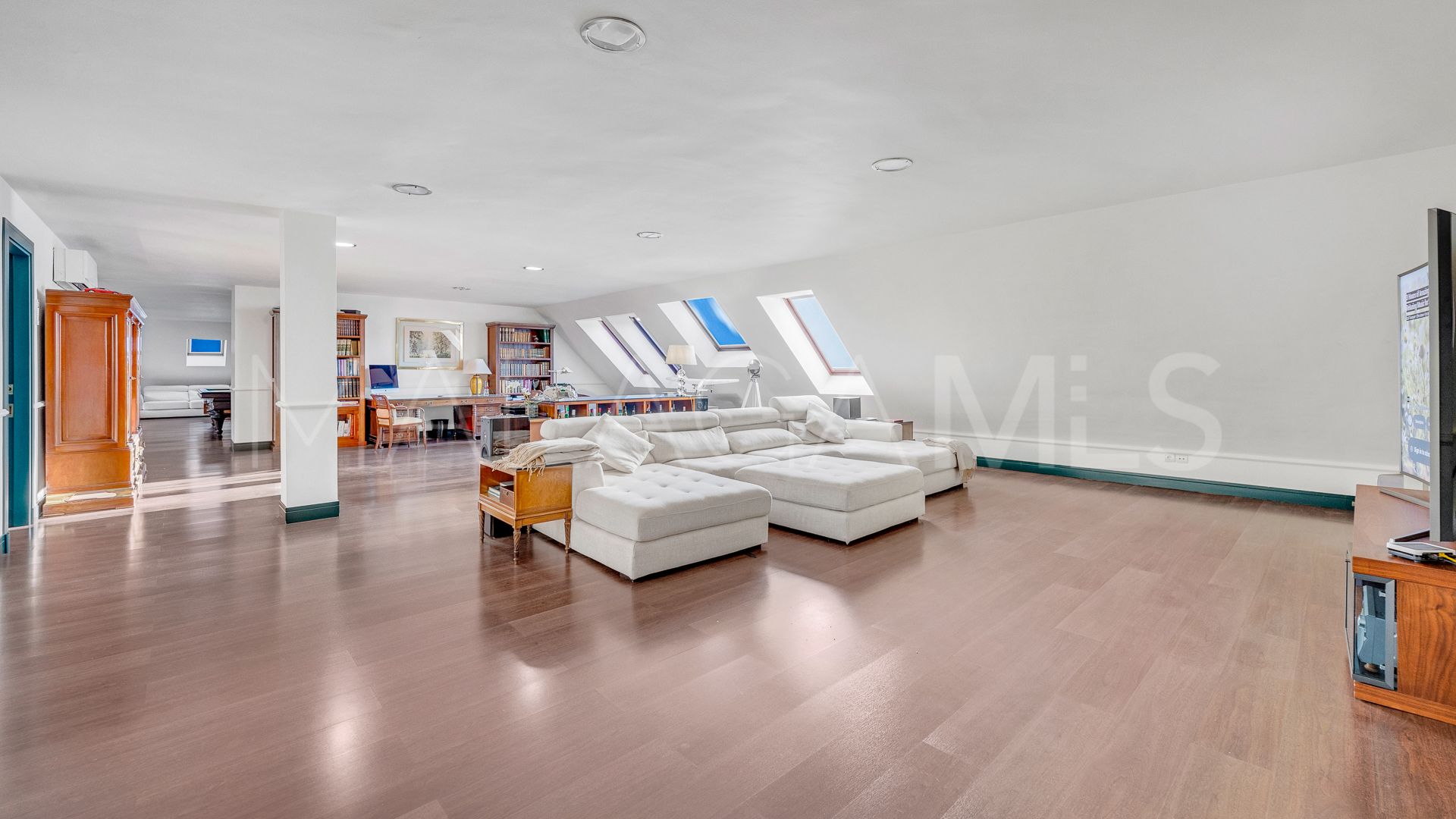 Villa de 6 bedrooms a la venta in Rio Real