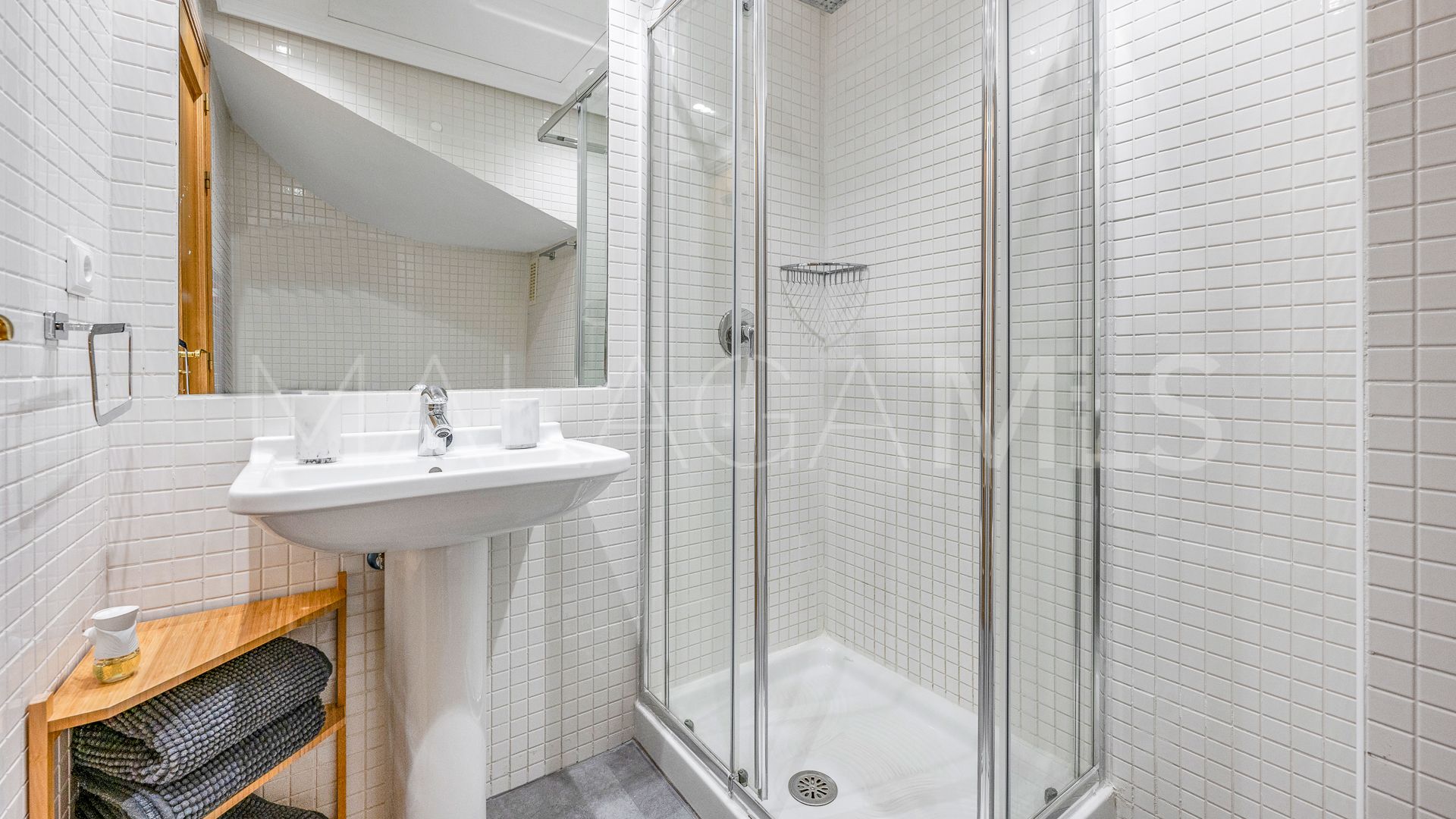 Duplex for sale in Marbesa