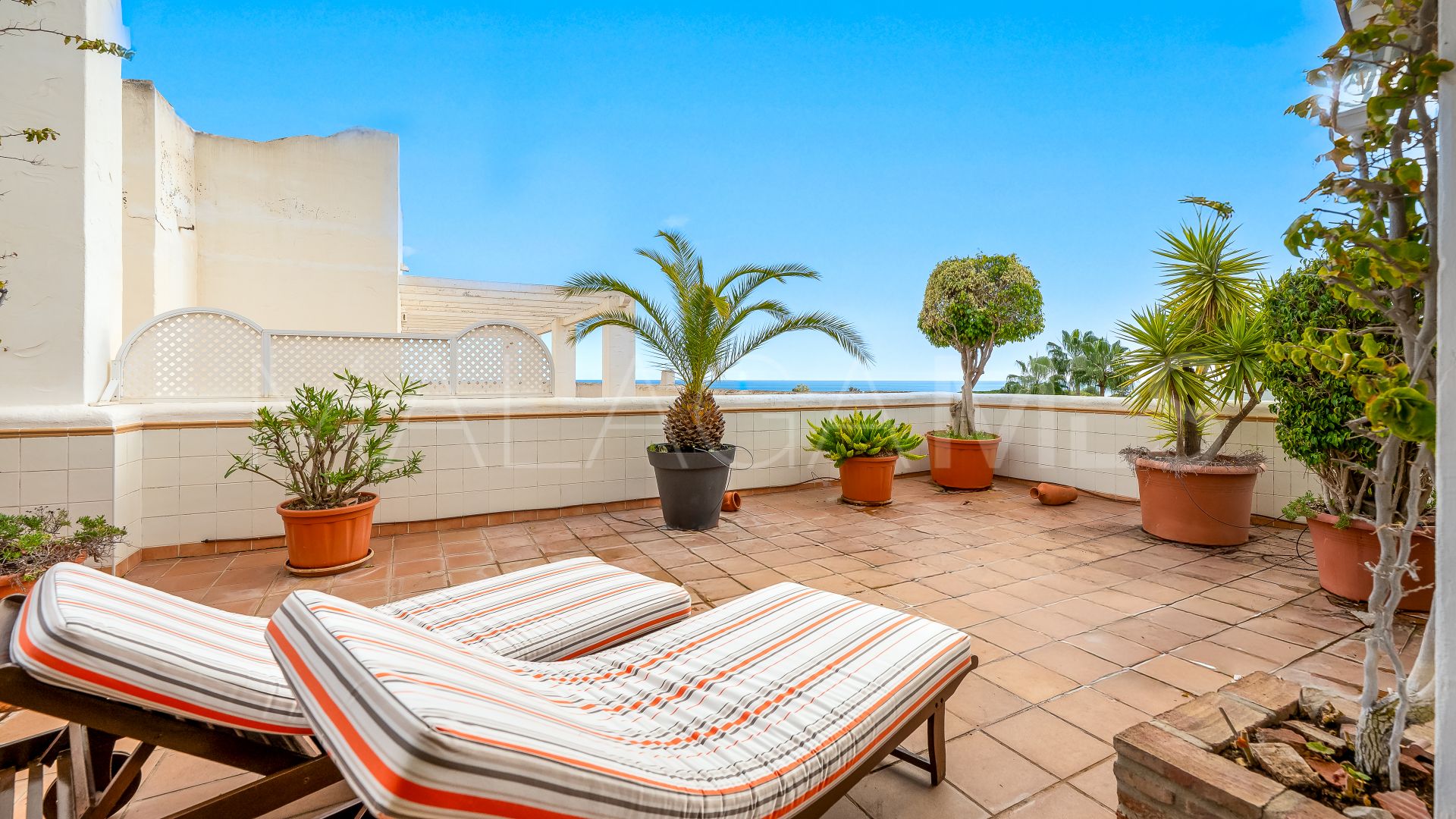 Appartement terrasse for sale in Marbella Golden Mile