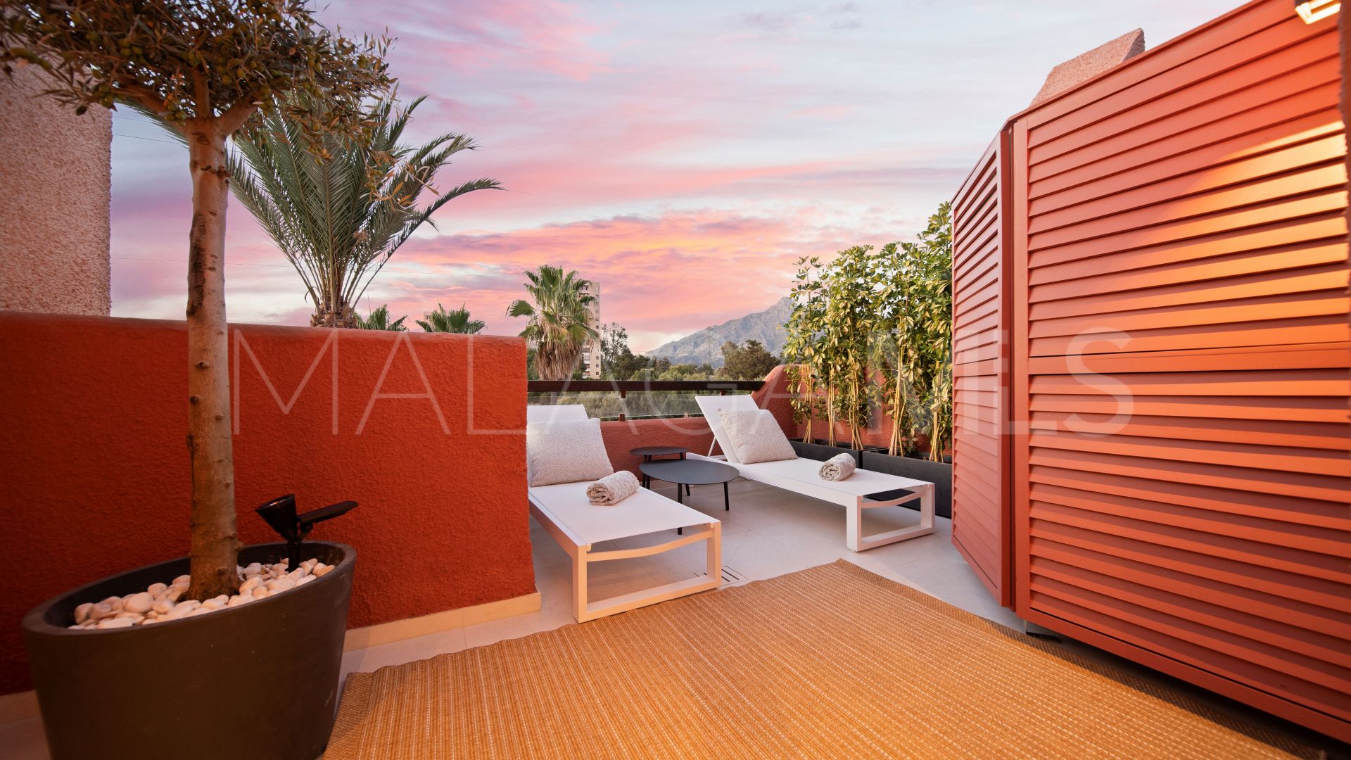 Adosado a la venta in Nueva Andalucia