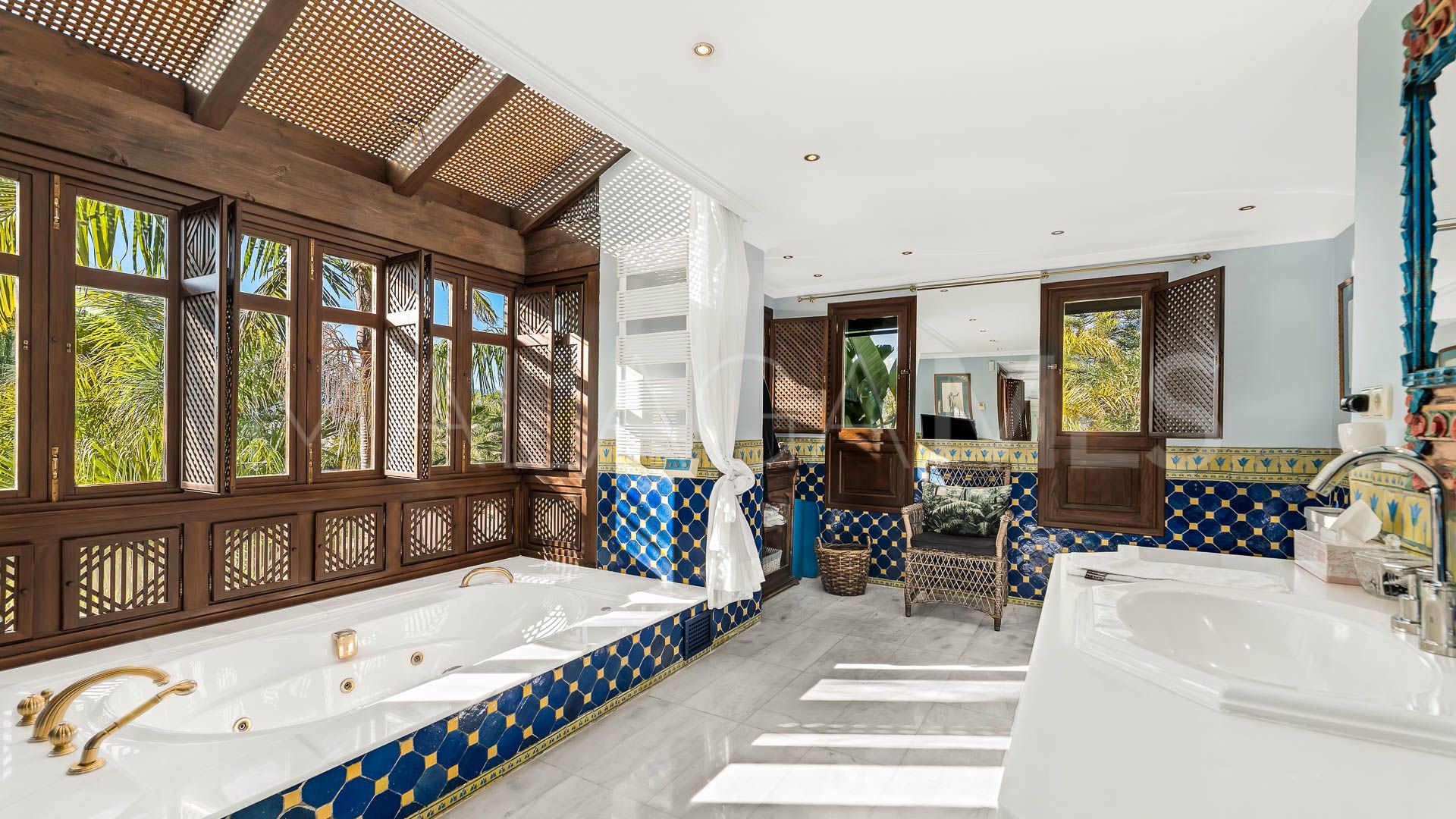 8 bedrooms villa for sale in Marbella - Puerto Banus