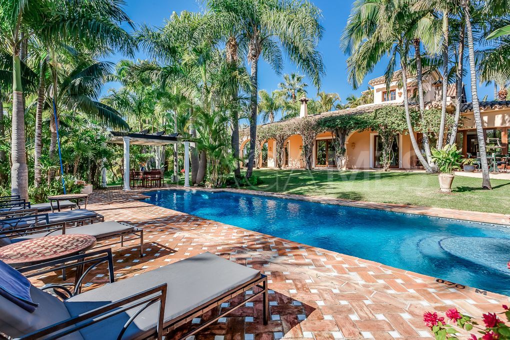8 bedrooms villa for sale in Marbella - Puerto Banus