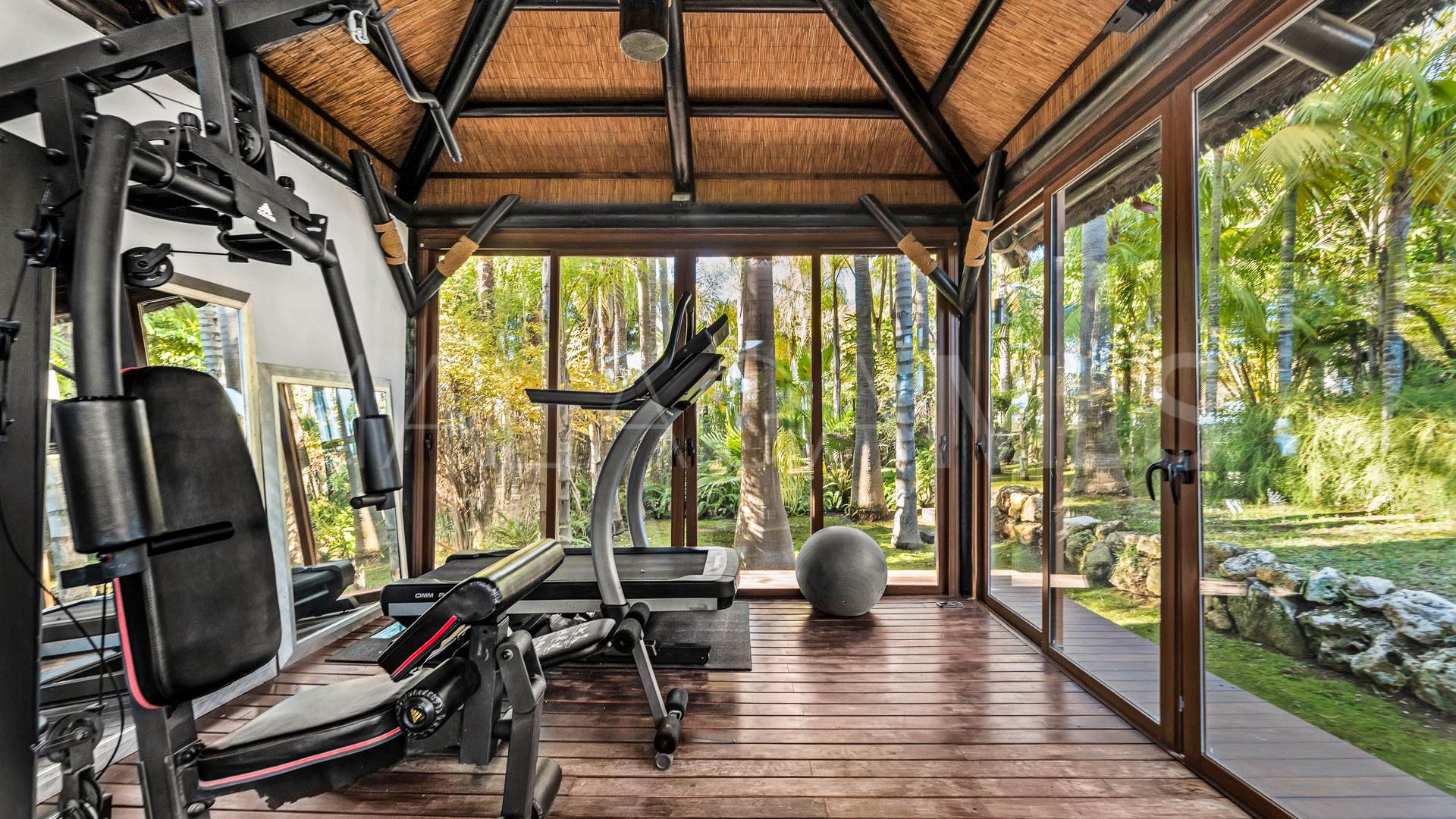 8 bedrooms villa for sale in Marbella - Puerto Banus