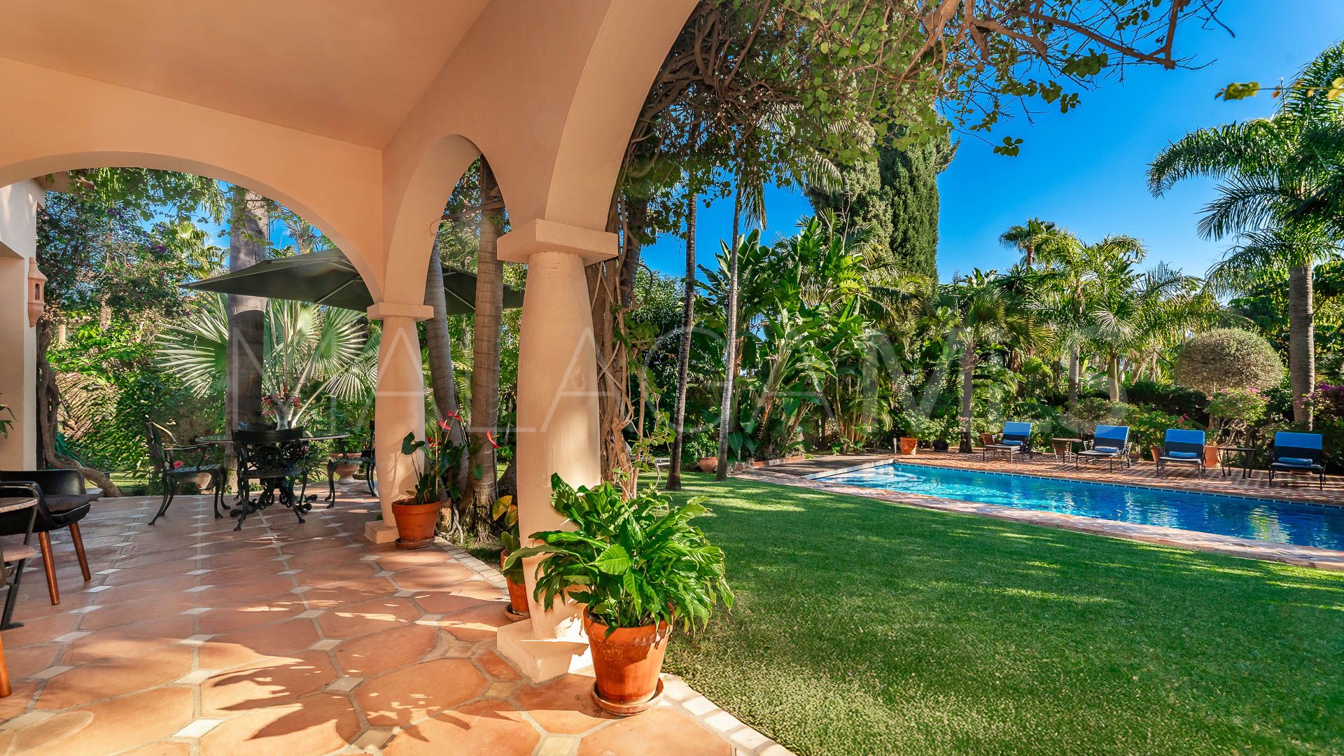 8 bedrooms villa for sale in Marbella - Puerto Banus