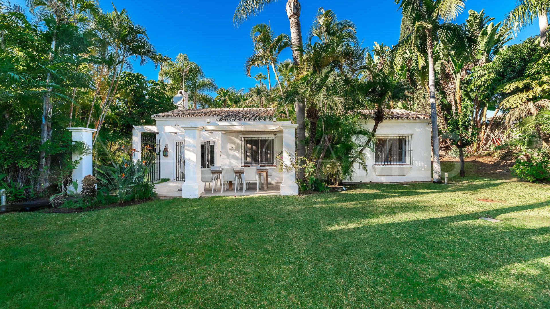 8 bedrooms villa for sale in Marbella - Puerto Banus