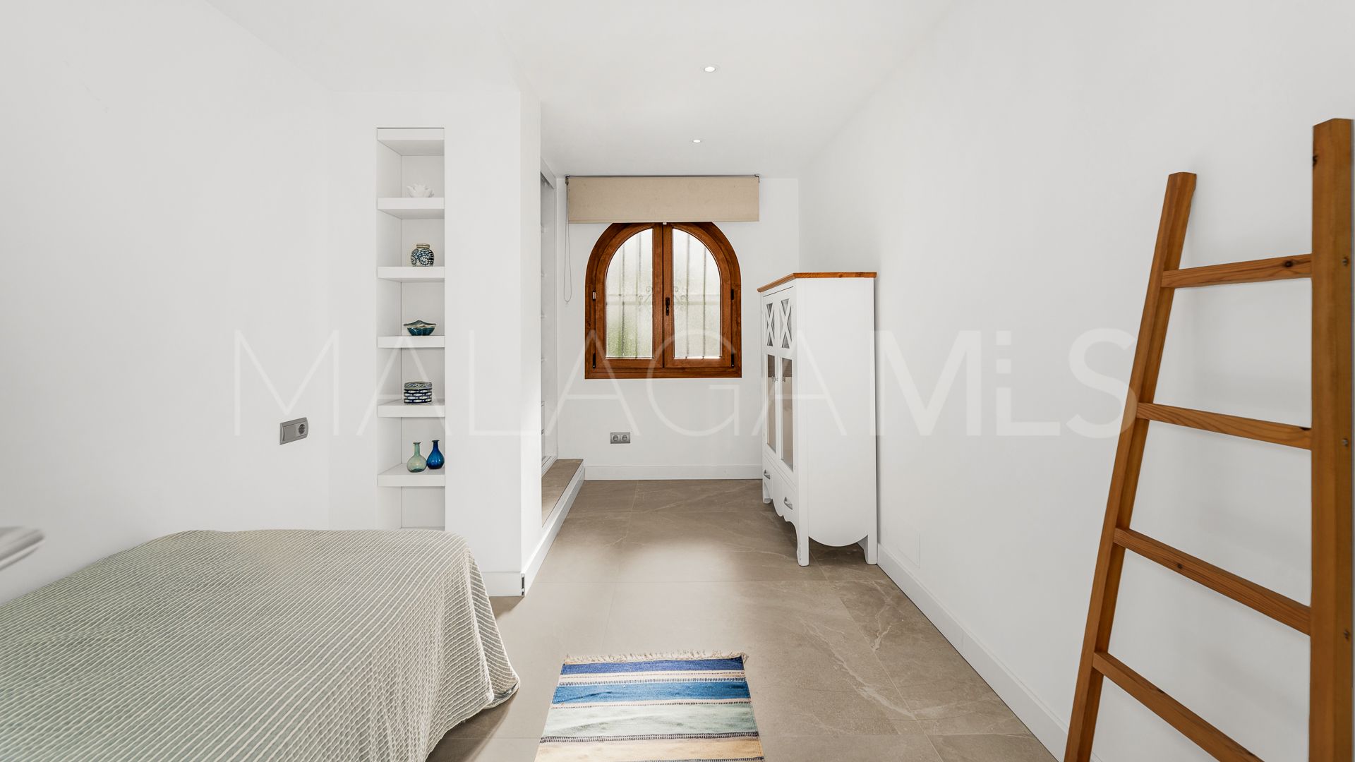 Erdgeschosswohnung for sale in Nueva Andalucia