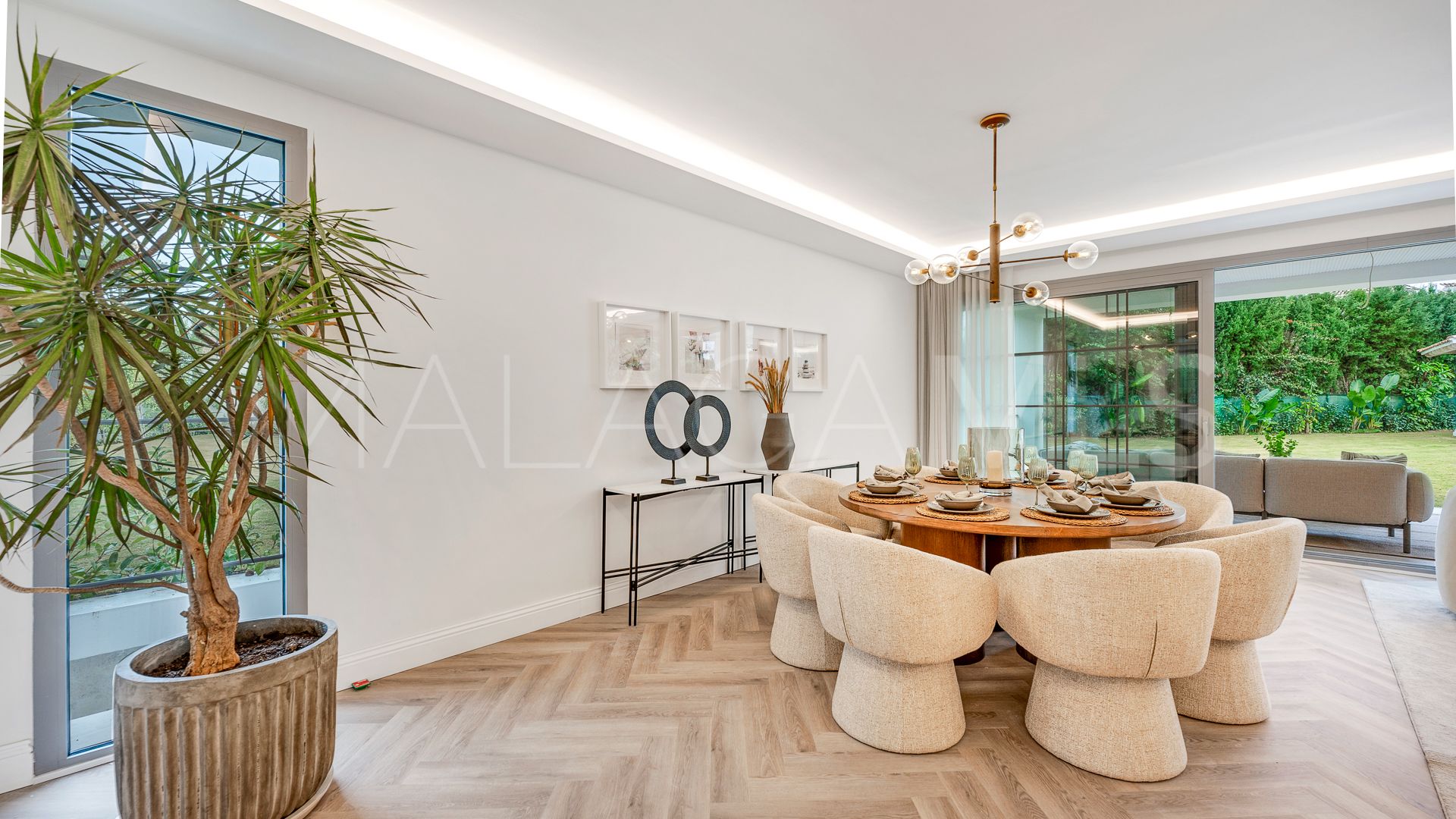 Villa for sale in Los Arqueros