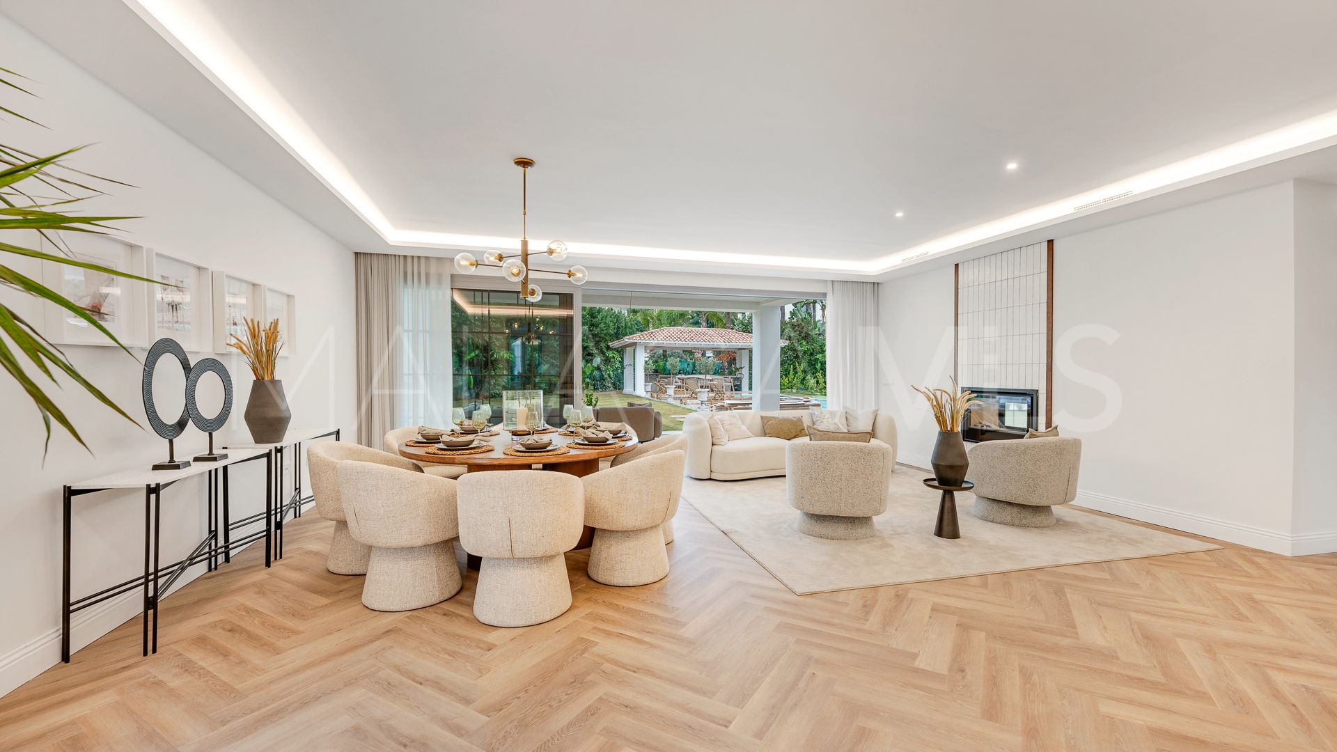 Villa for sale in Los Arqueros