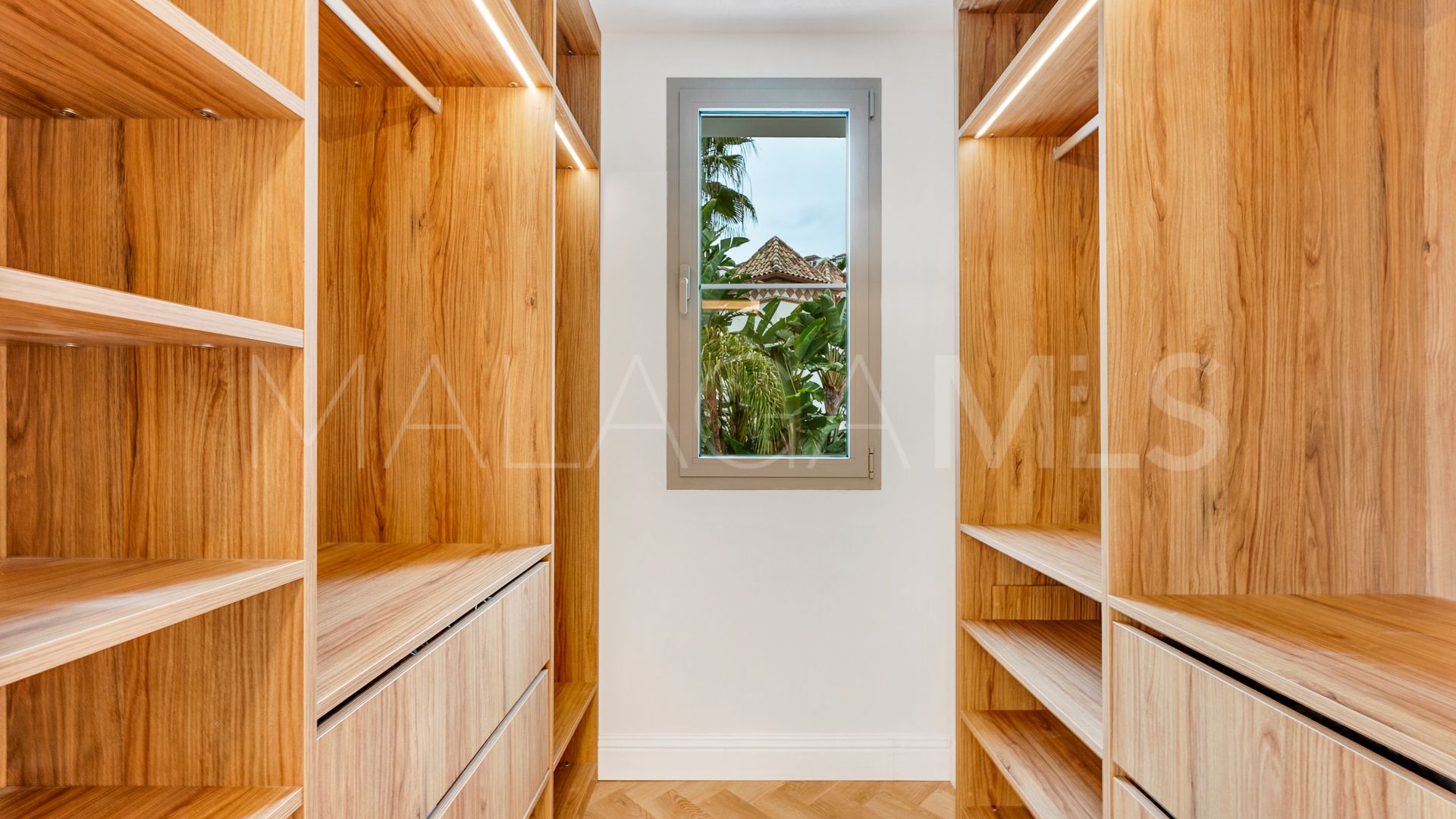 Villa for sale in Los Arqueros