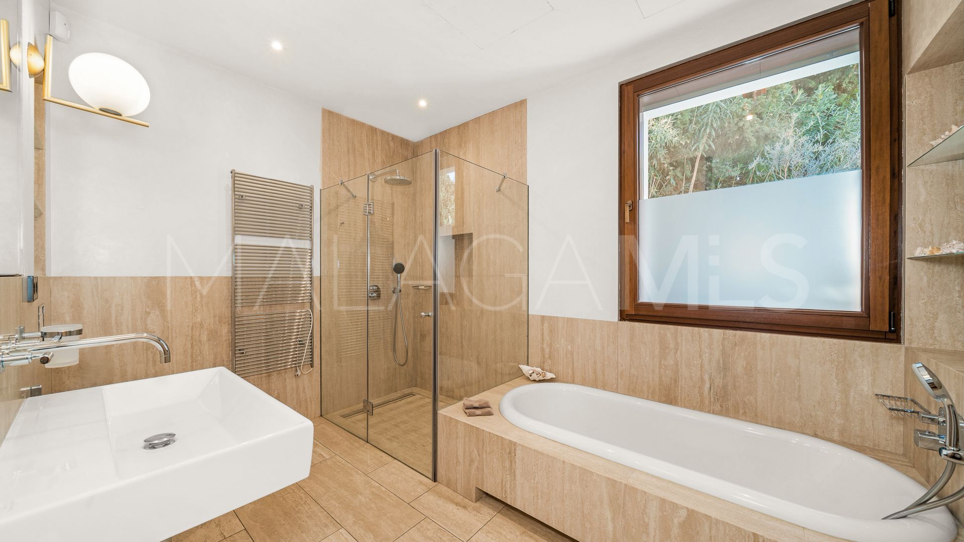 Villa for sale in Guadalmina Alta