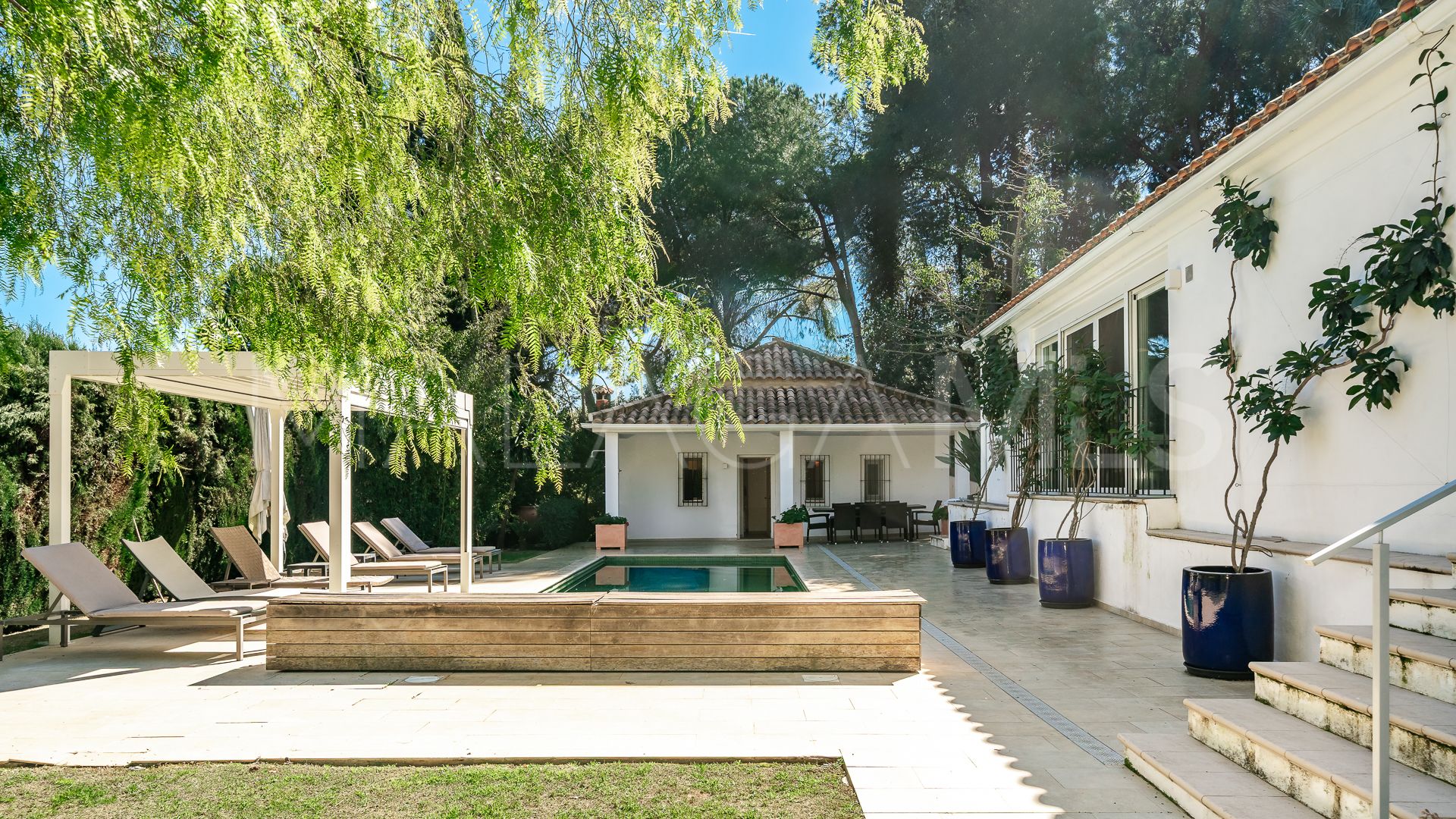 Villa for sale in Guadalmina Alta