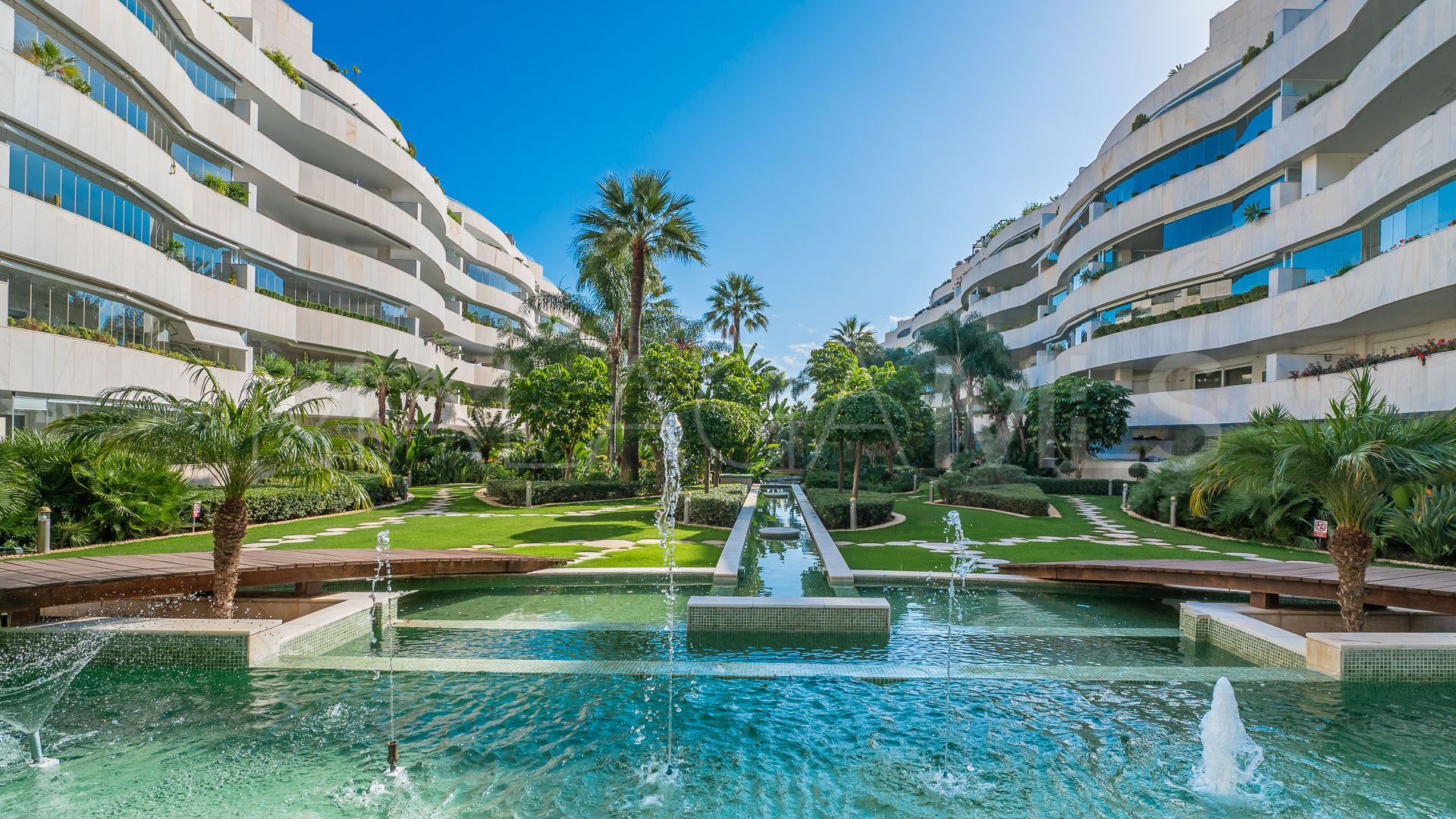 Apartment for sale in Marbella - Puerto Banus