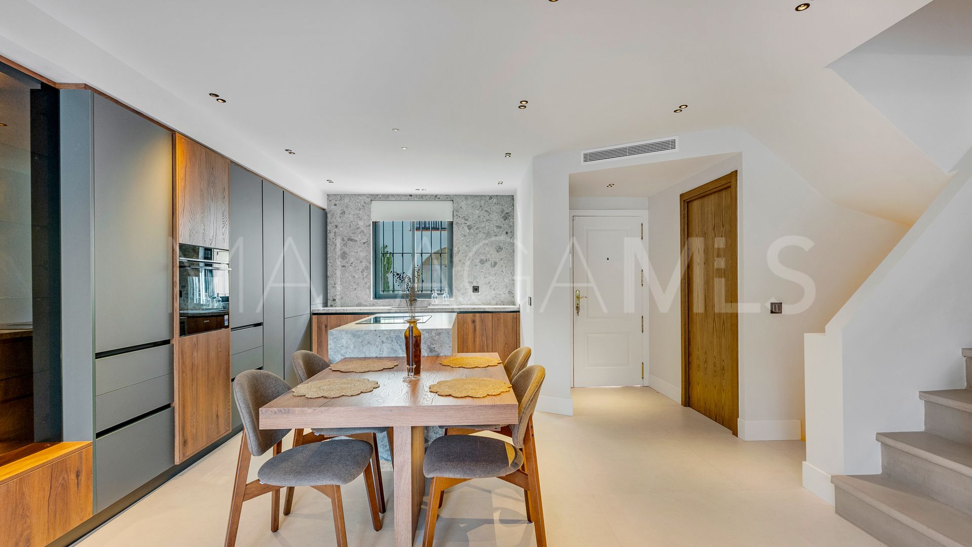 Adosado for sale in Marbella - Puerto Banus