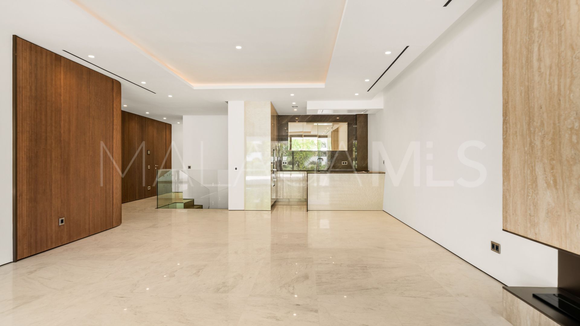 Tvåvåningslägenhet for sale in Marbella Golden Mile