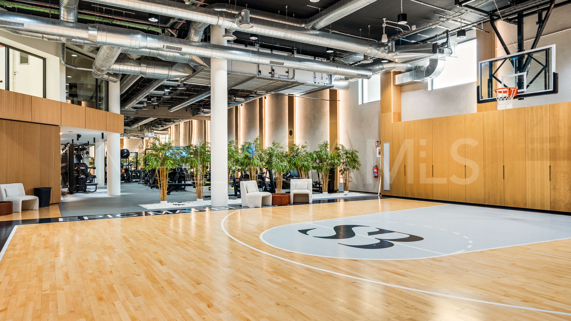 Tvåvåningslägenhet for sale in Marbella Golden Mile