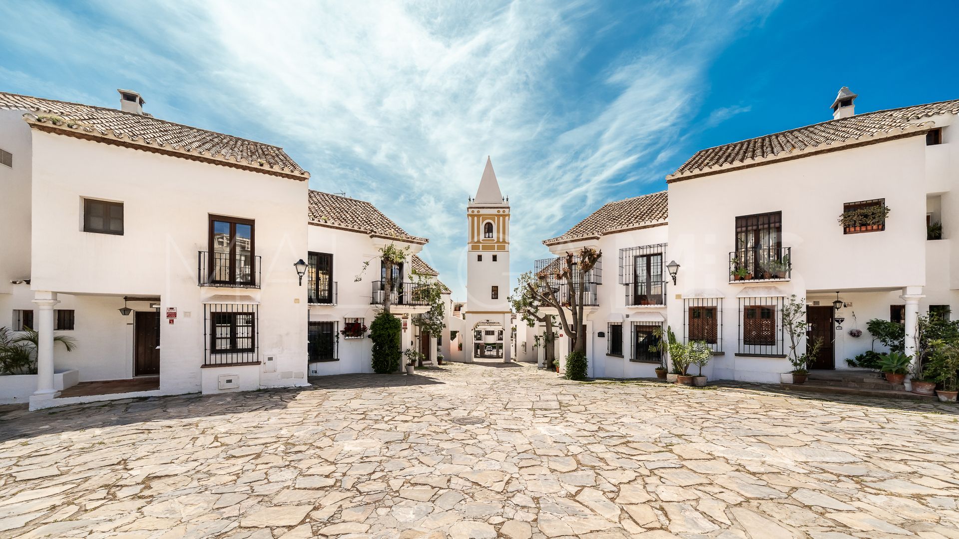 Parhus for sale in Nagüeles