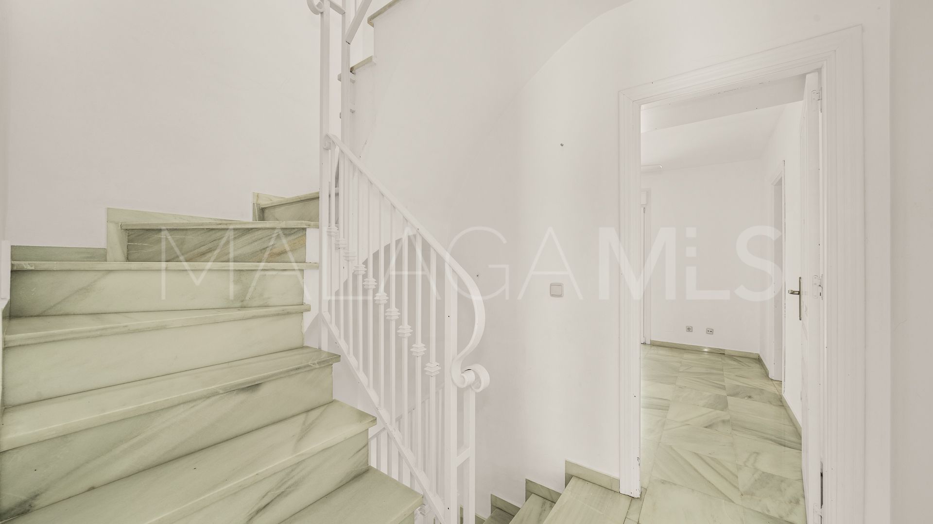 Parhus for sale in Nagüeles