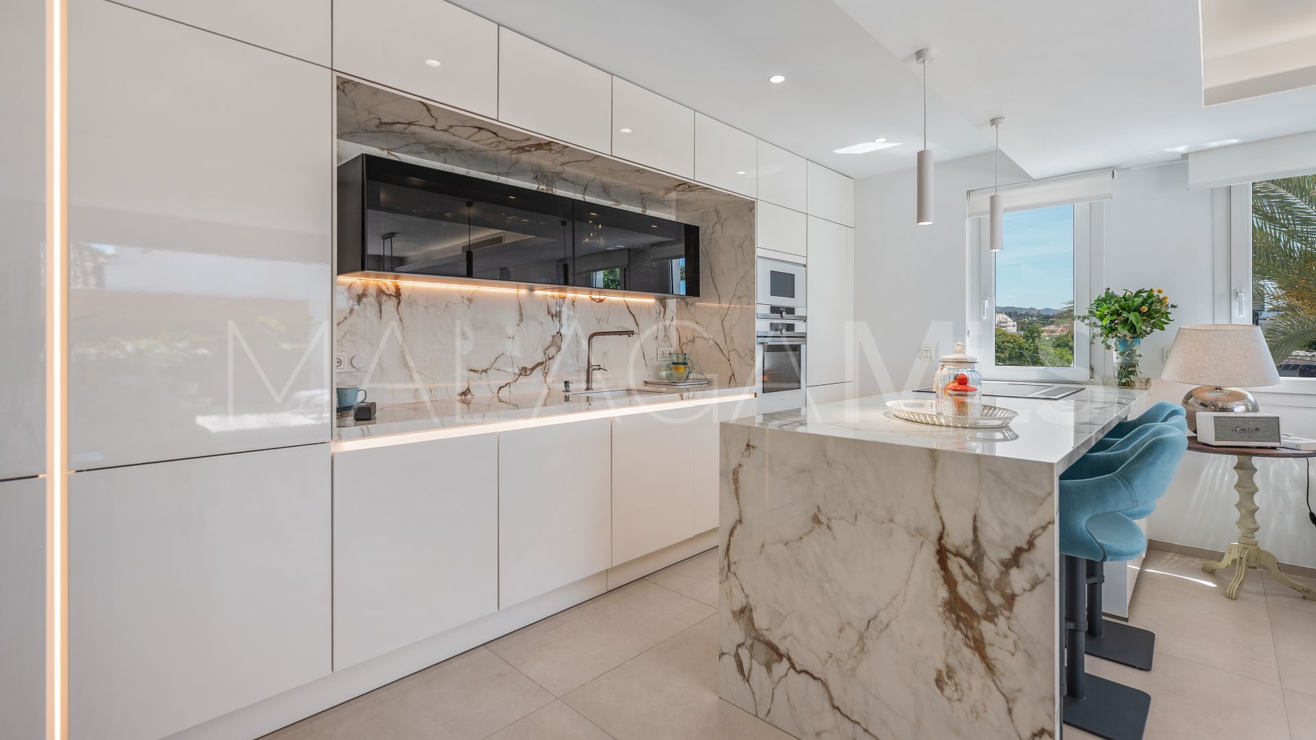 Penthaus for sale in Beach Side Golden Mile
