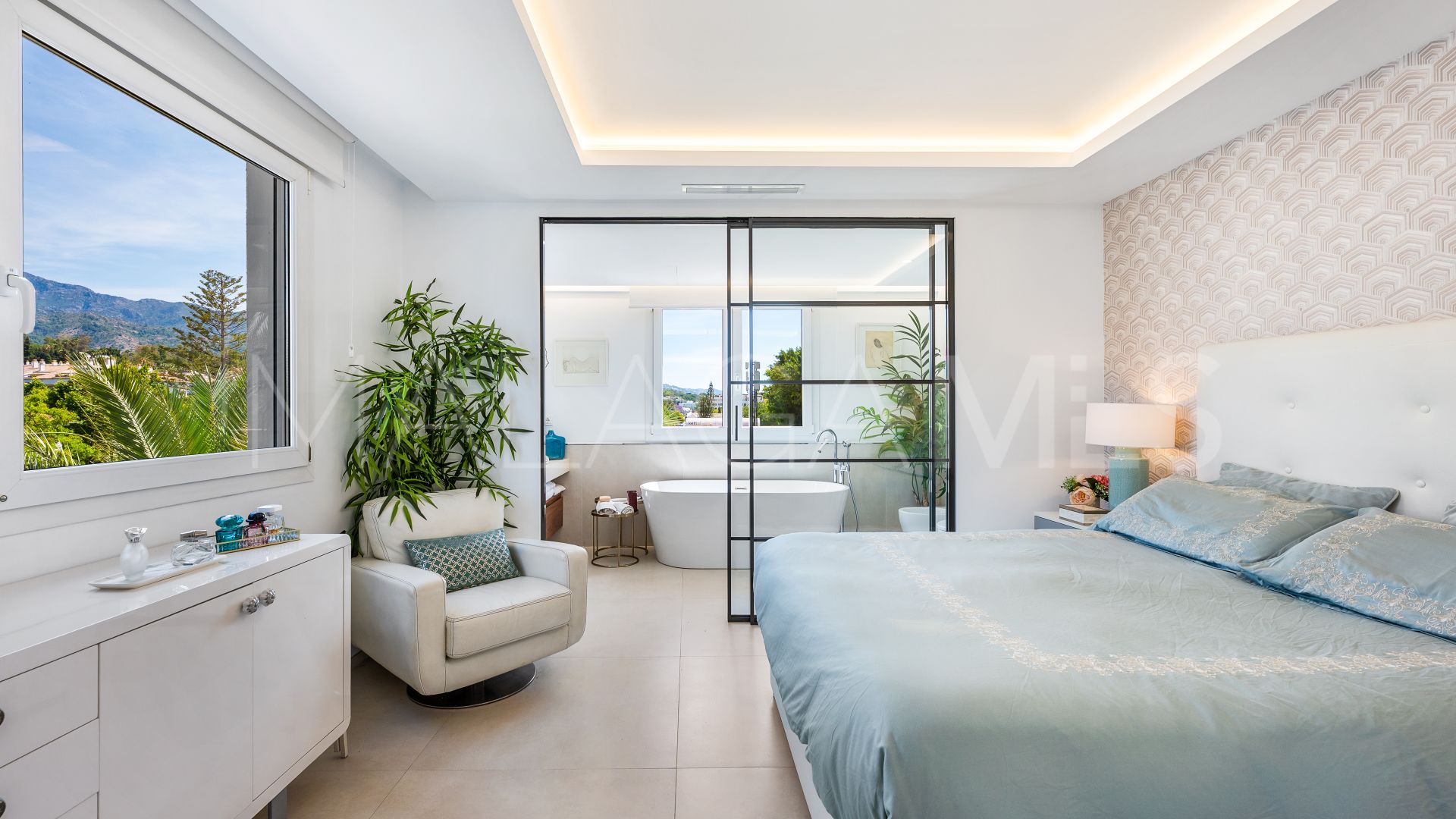 Penthaus for sale in Beach Side Golden Mile