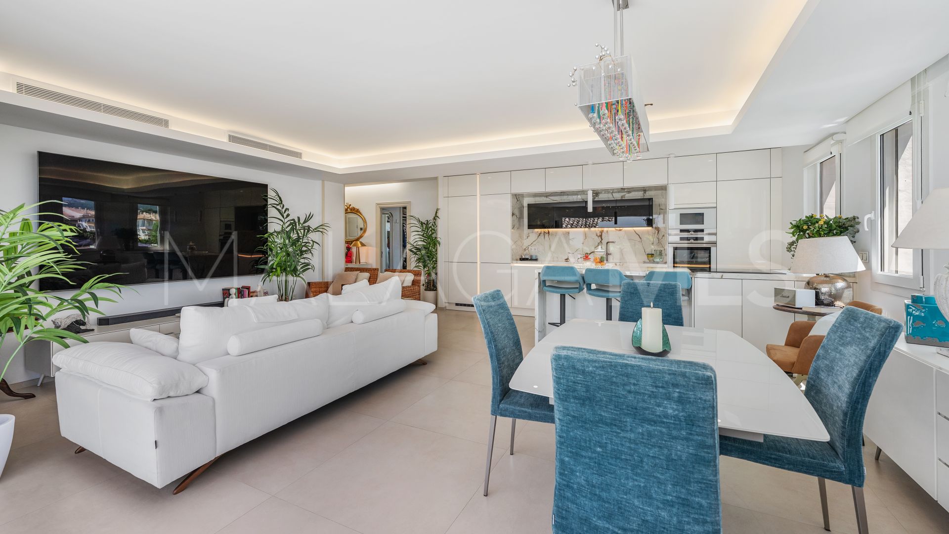 Penthaus for sale in Beach Side Golden Mile