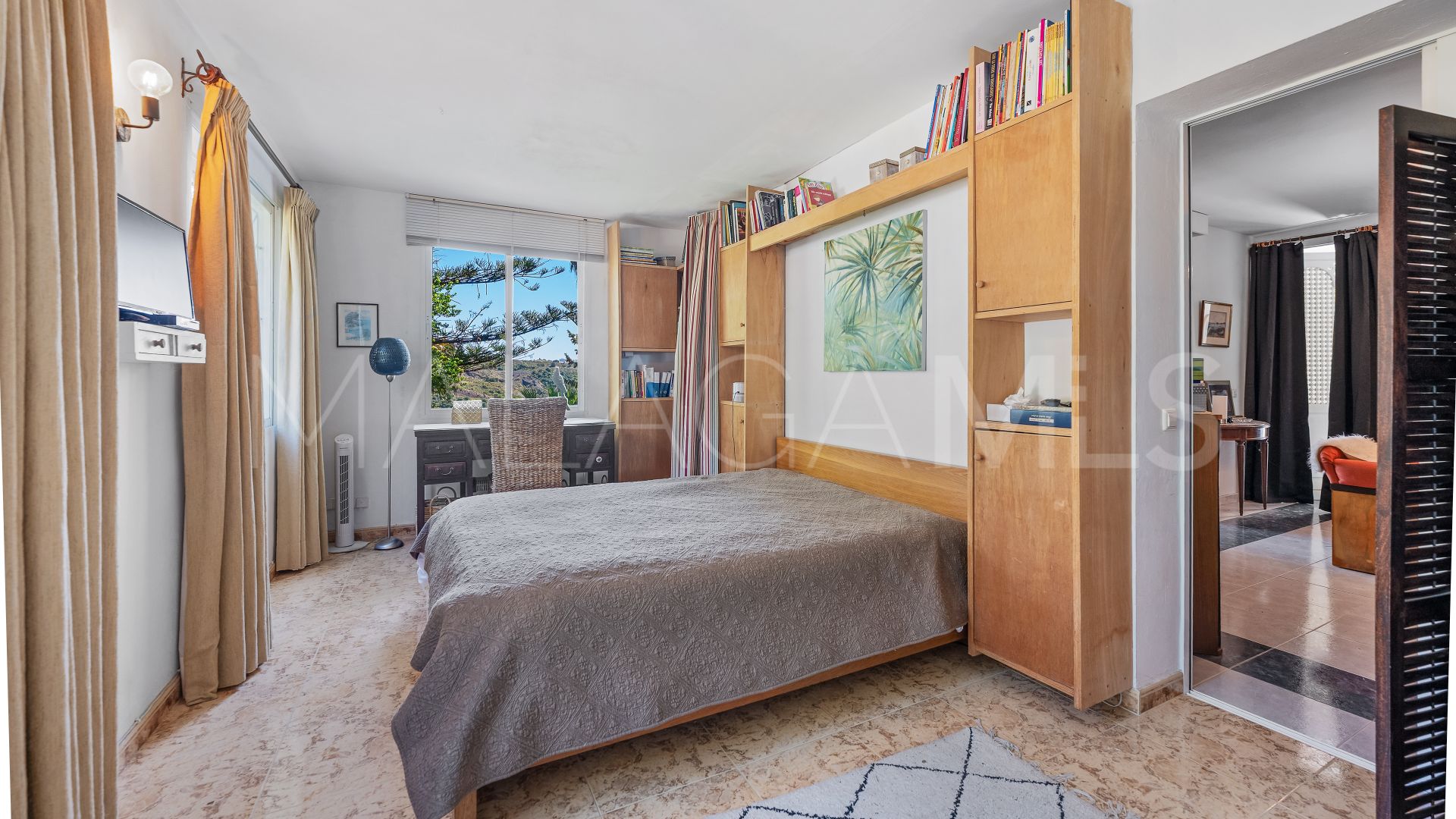 Villa for sale in Benahavis