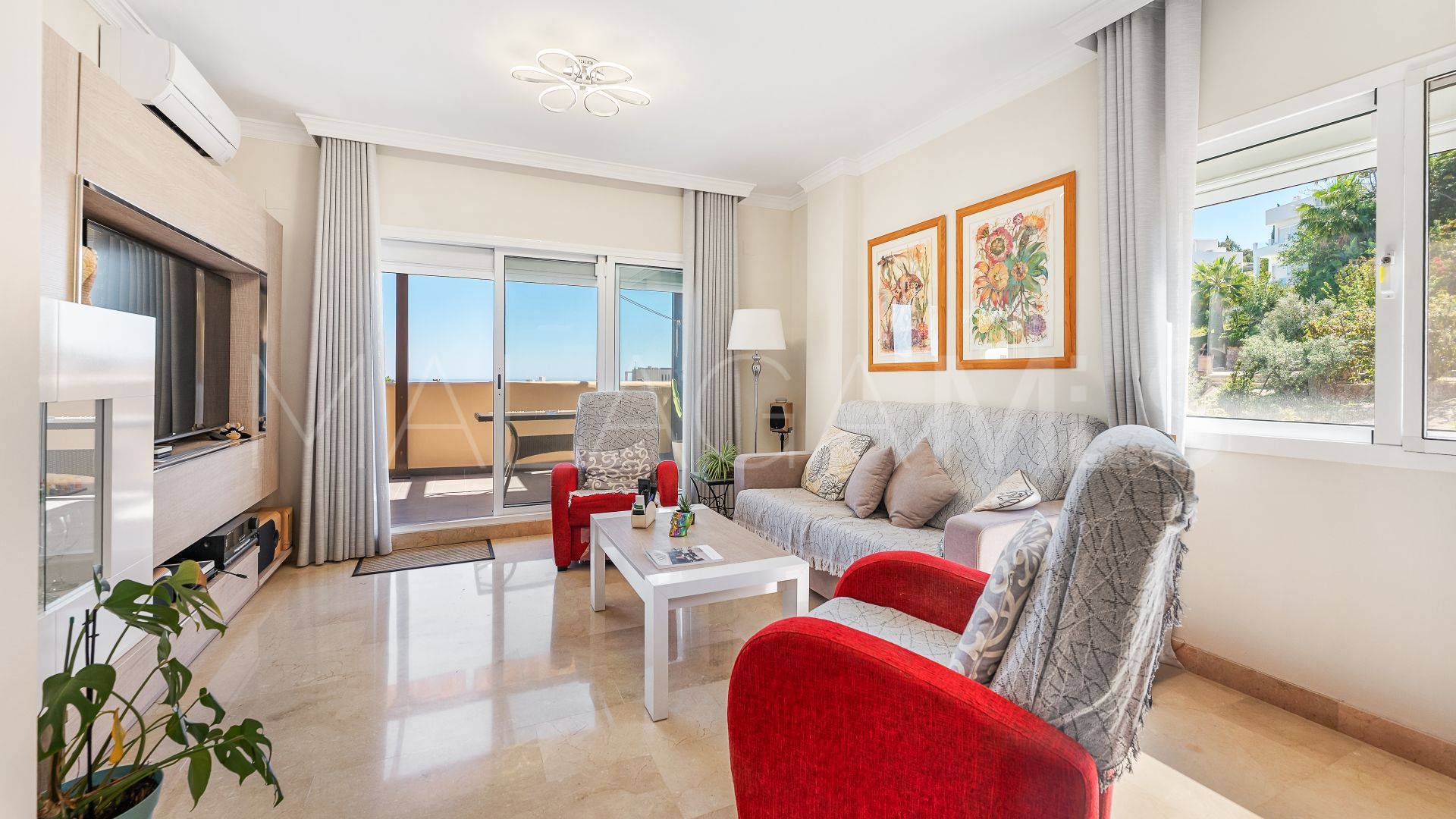 Tvåvåningslägenhet for sale in Elviria