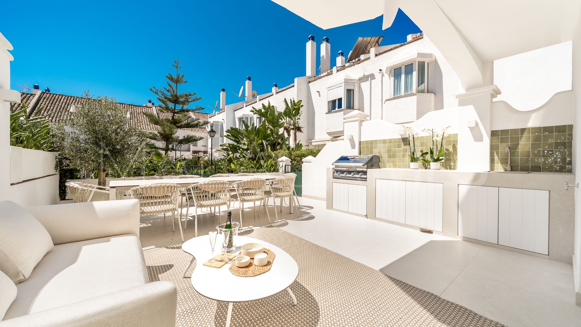 Radhus for sale in Golden Mile