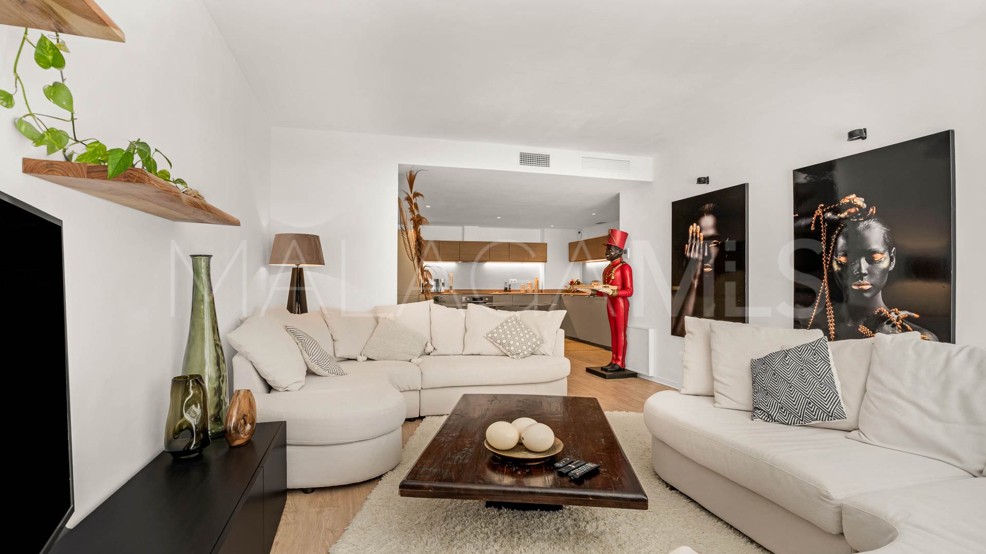 Lägenhet for sale in Nueva Andalucia