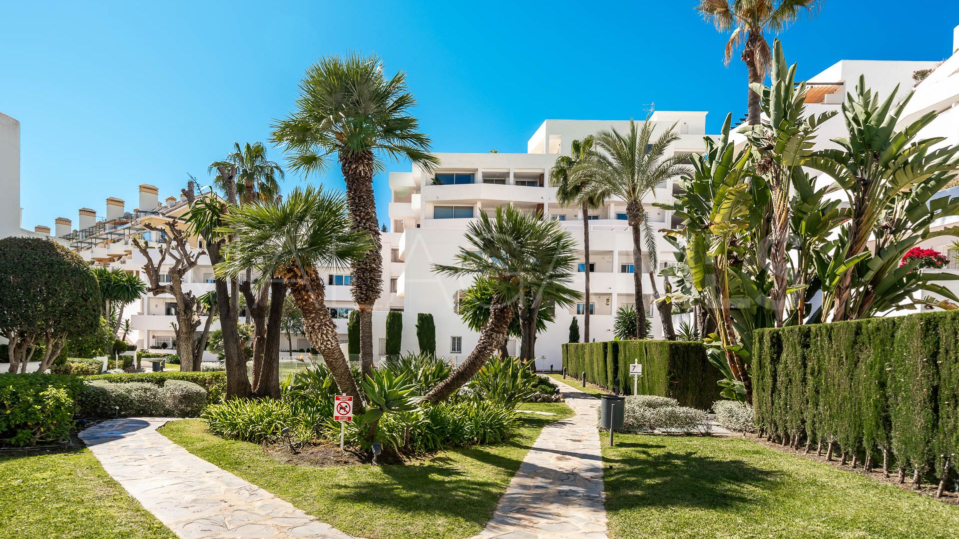 Lägenhet for sale in Nueva Andalucia