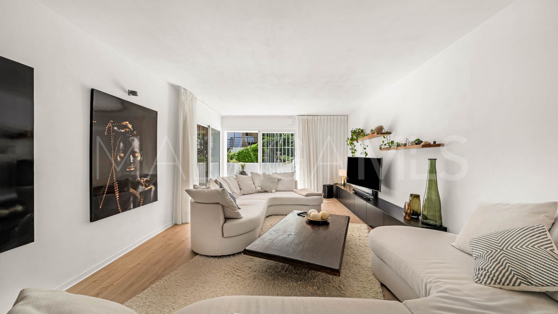 Lägenhet for sale in Nueva Andalucia