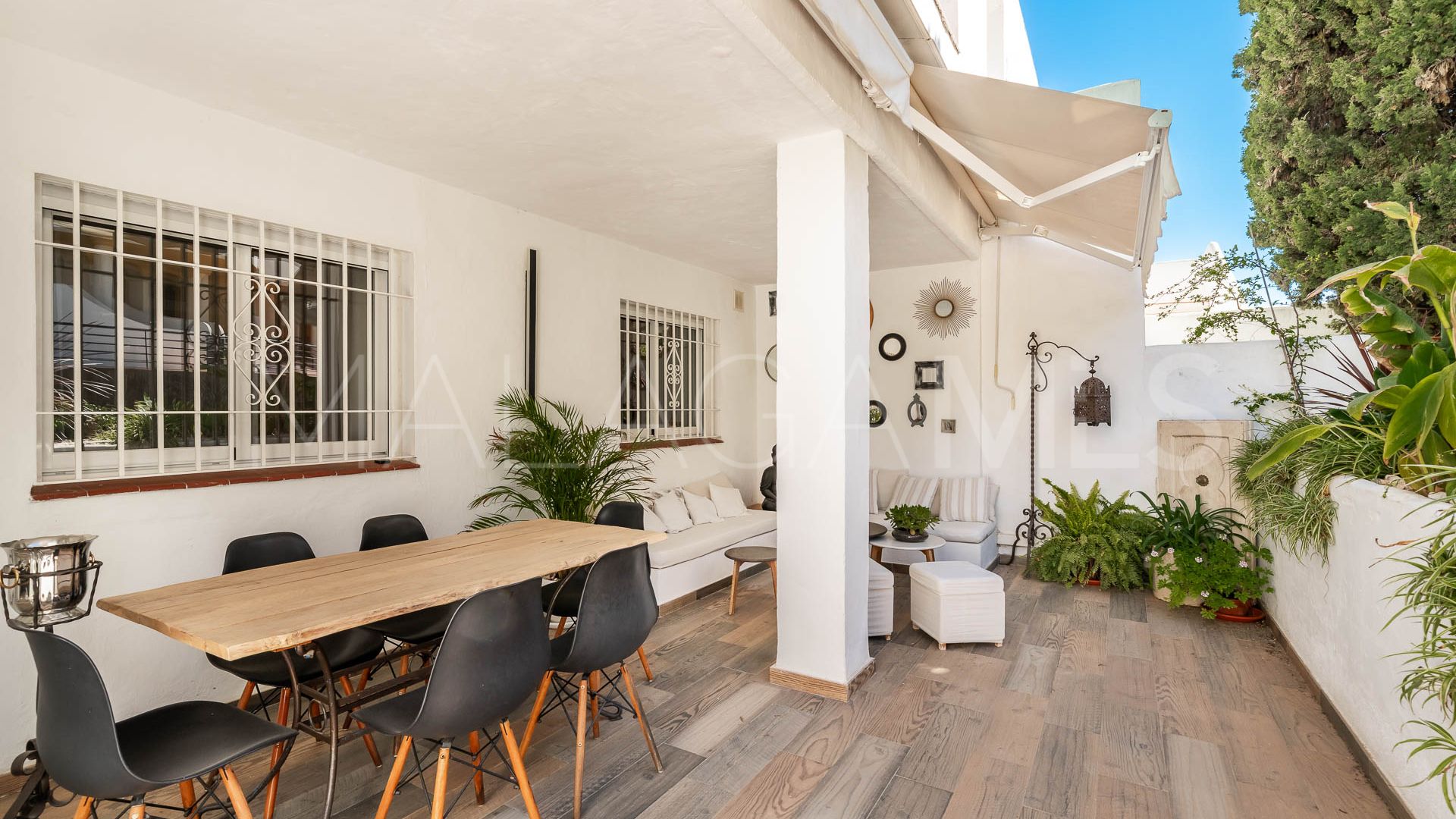 Lägenhet for sale in Nueva Andalucia