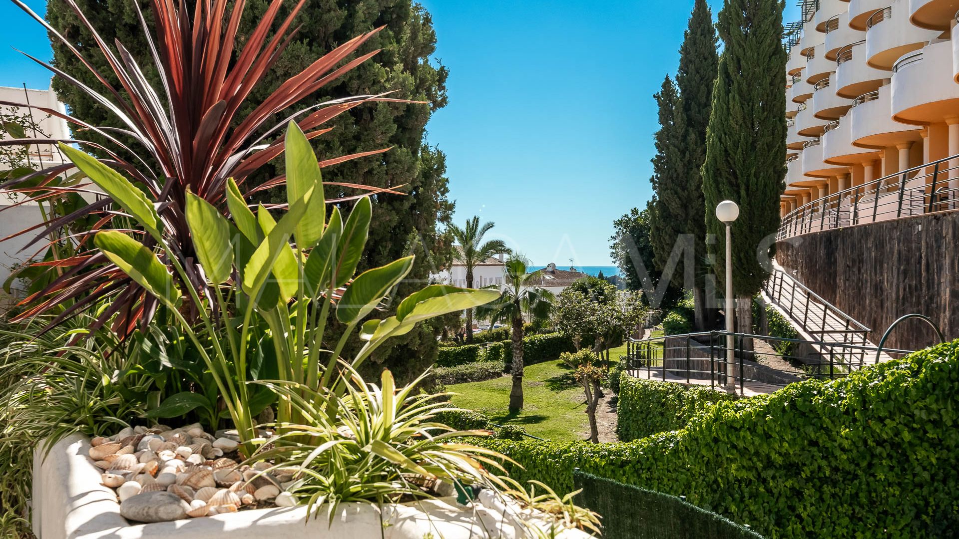 Lägenhet for sale in Nueva Andalucia