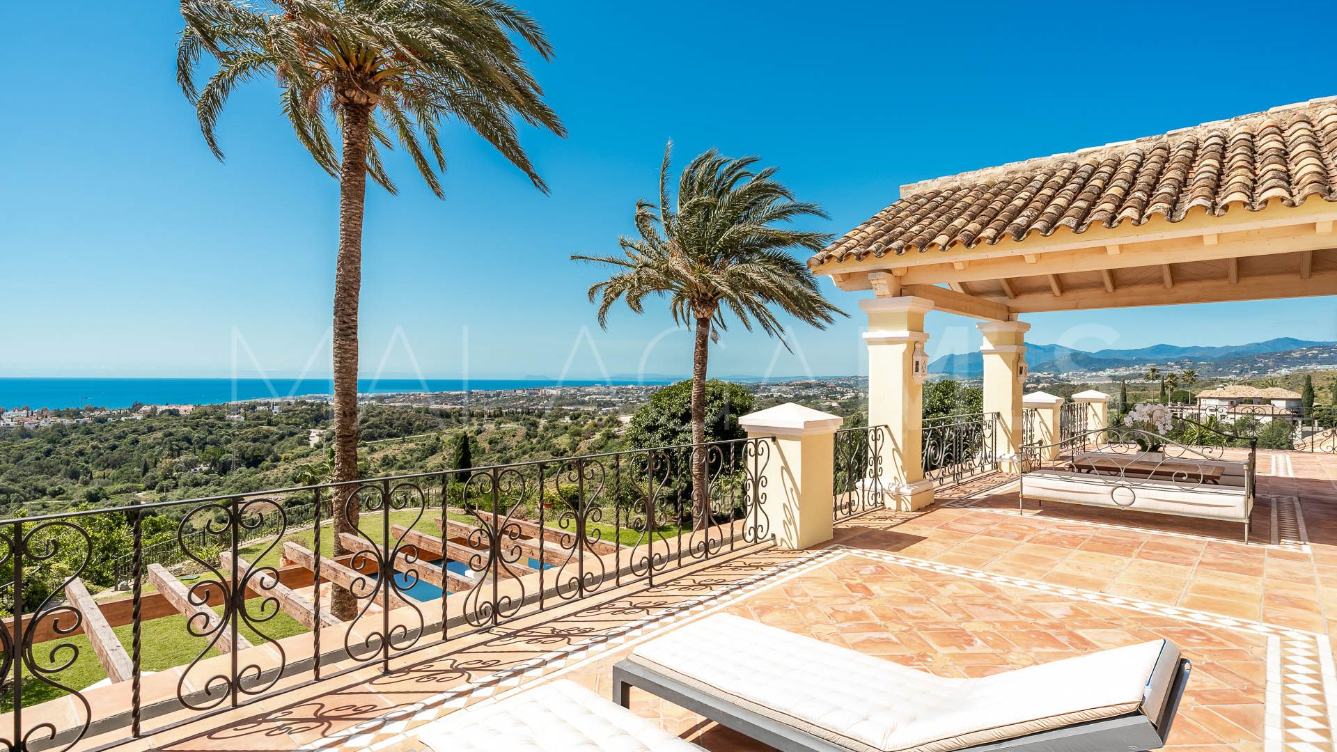 For sale villa in Marbella Hill Club with 7 bedrooms