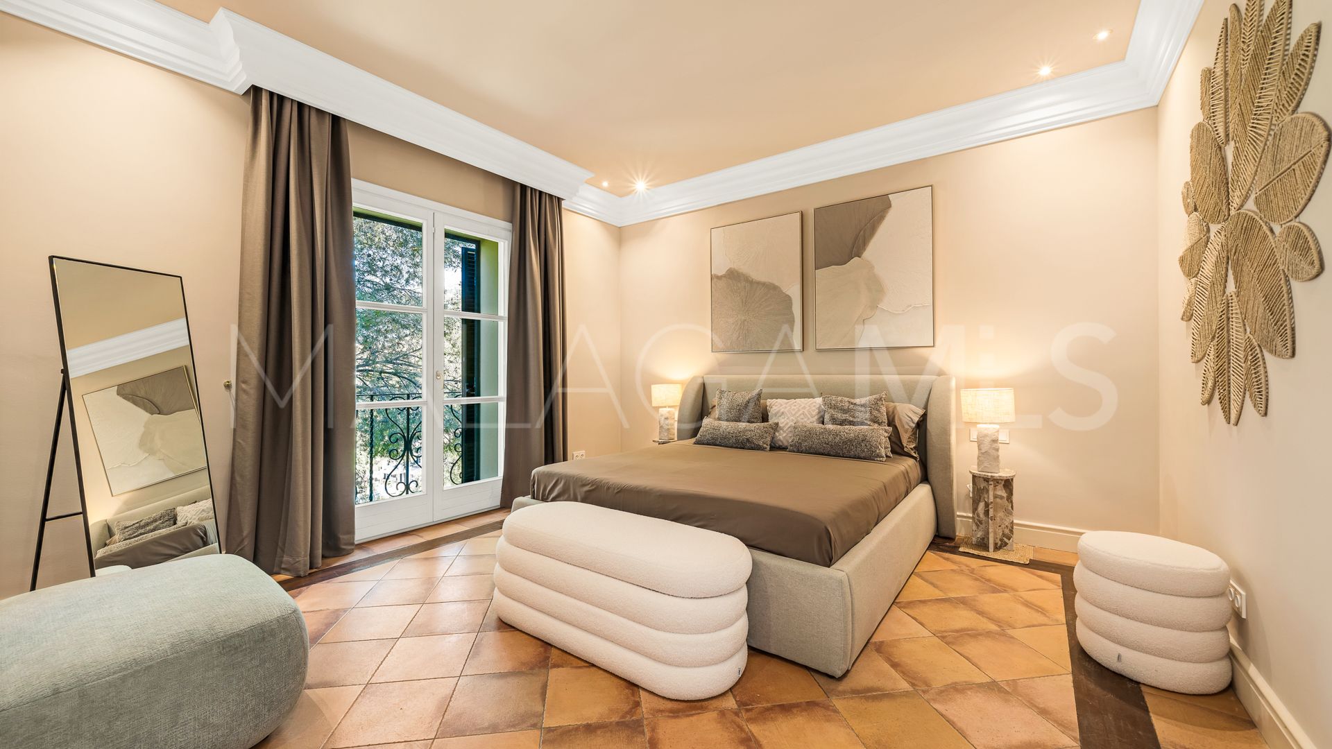Villa for sale in Marbella Hill Club