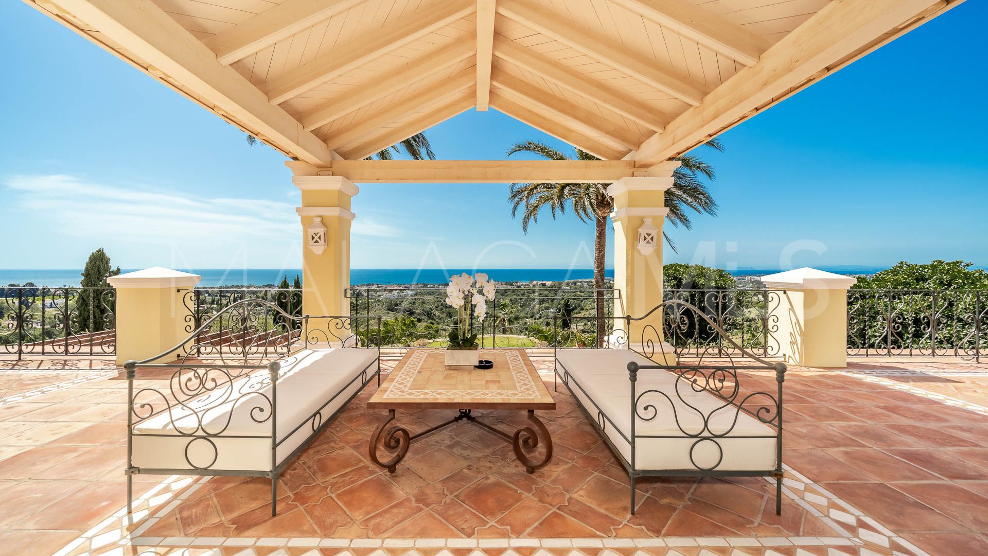 For sale villa in Marbella Hill Club with 7 bedrooms