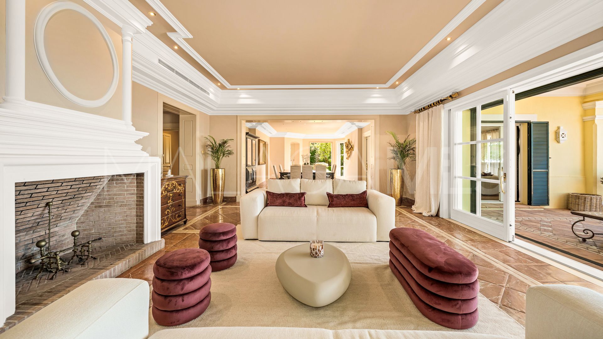 Villa for sale in Marbella Hill Club