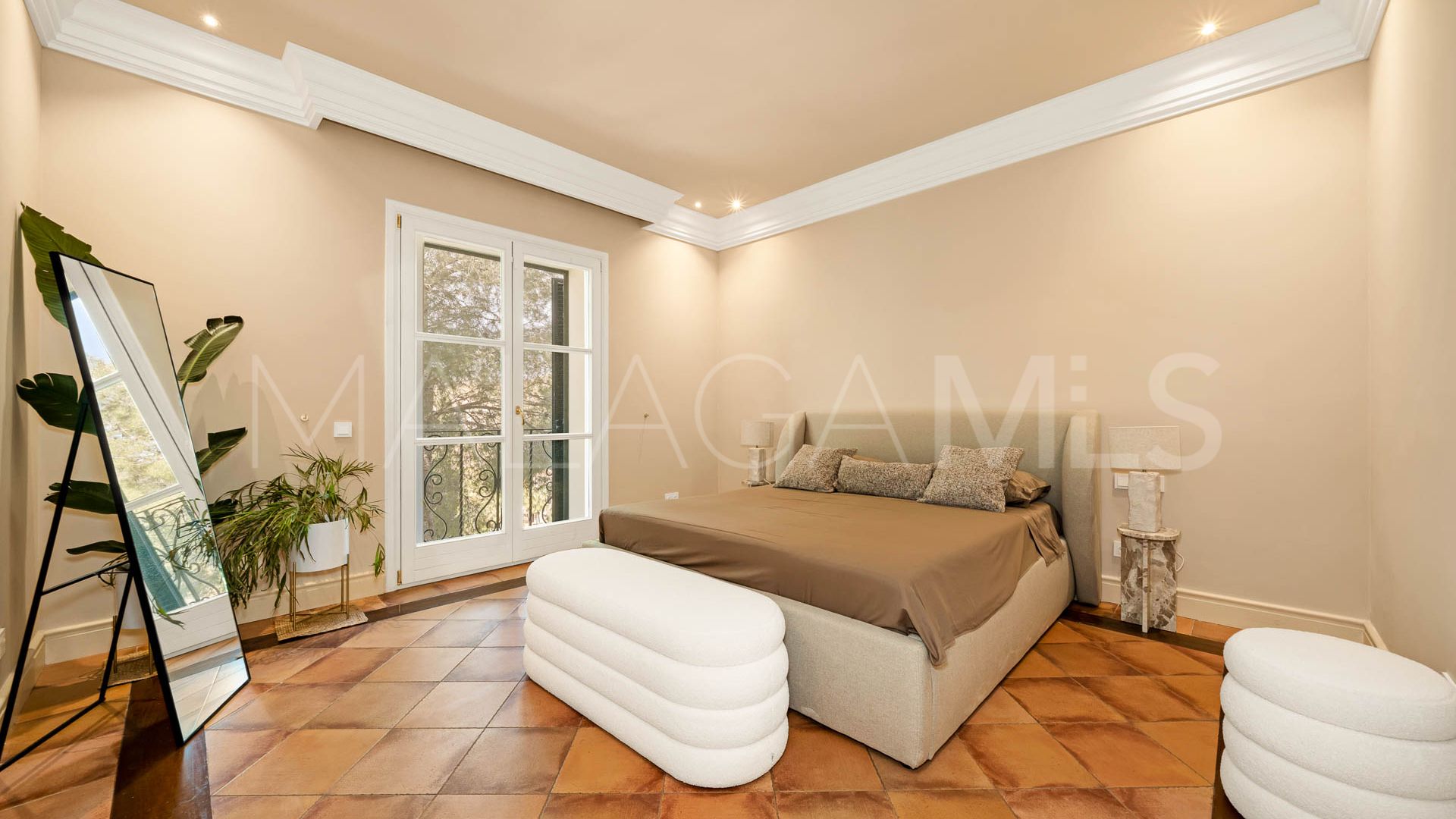 For sale villa in Marbella Hill Club with 7 bedrooms