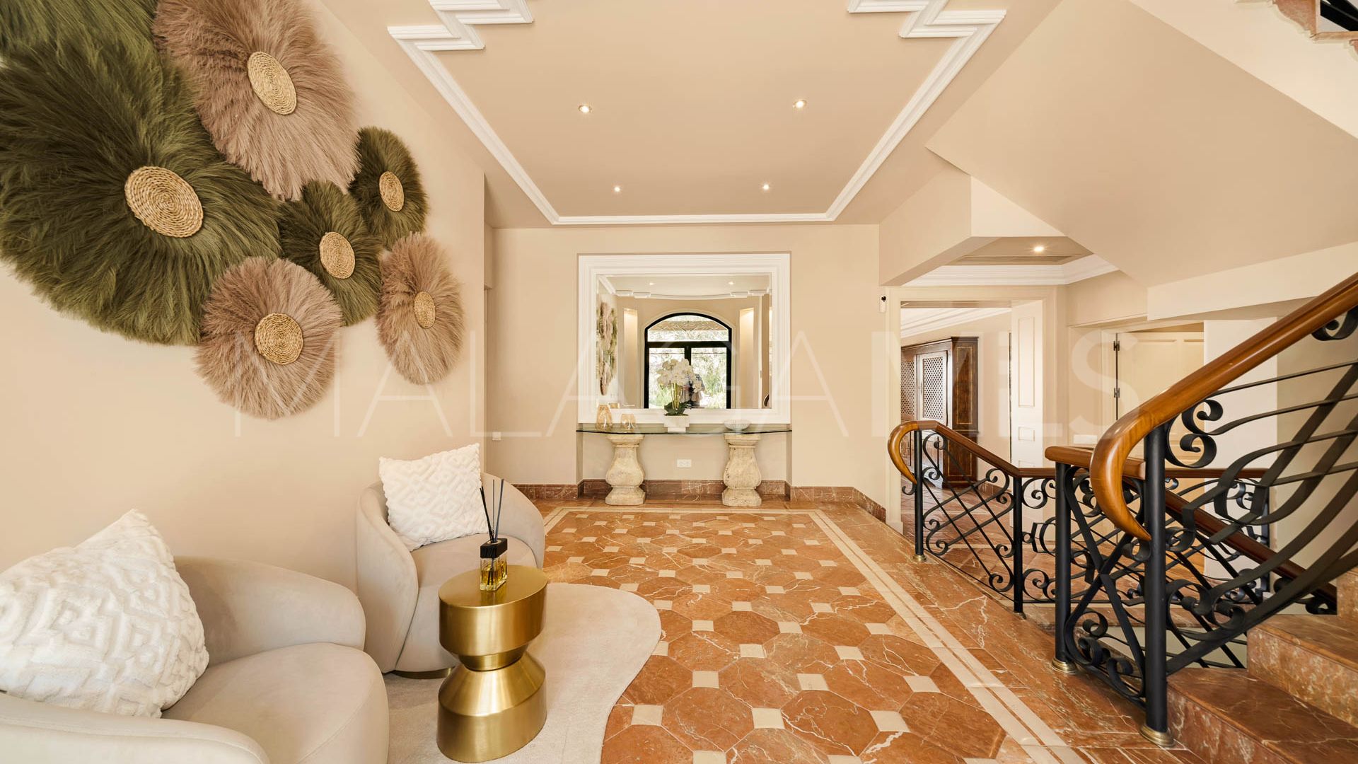 For sale villa in Marbella Hill Club with 7 bedrooms